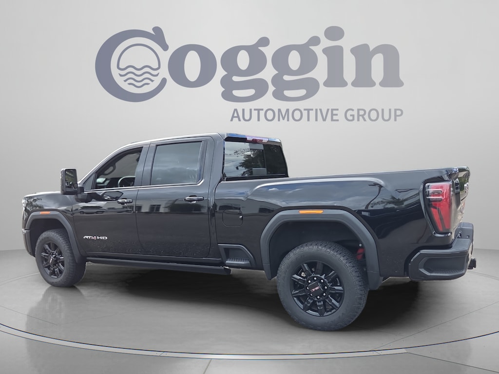 Used 2024 GMC Sierra 2500 HD AT4 Truck