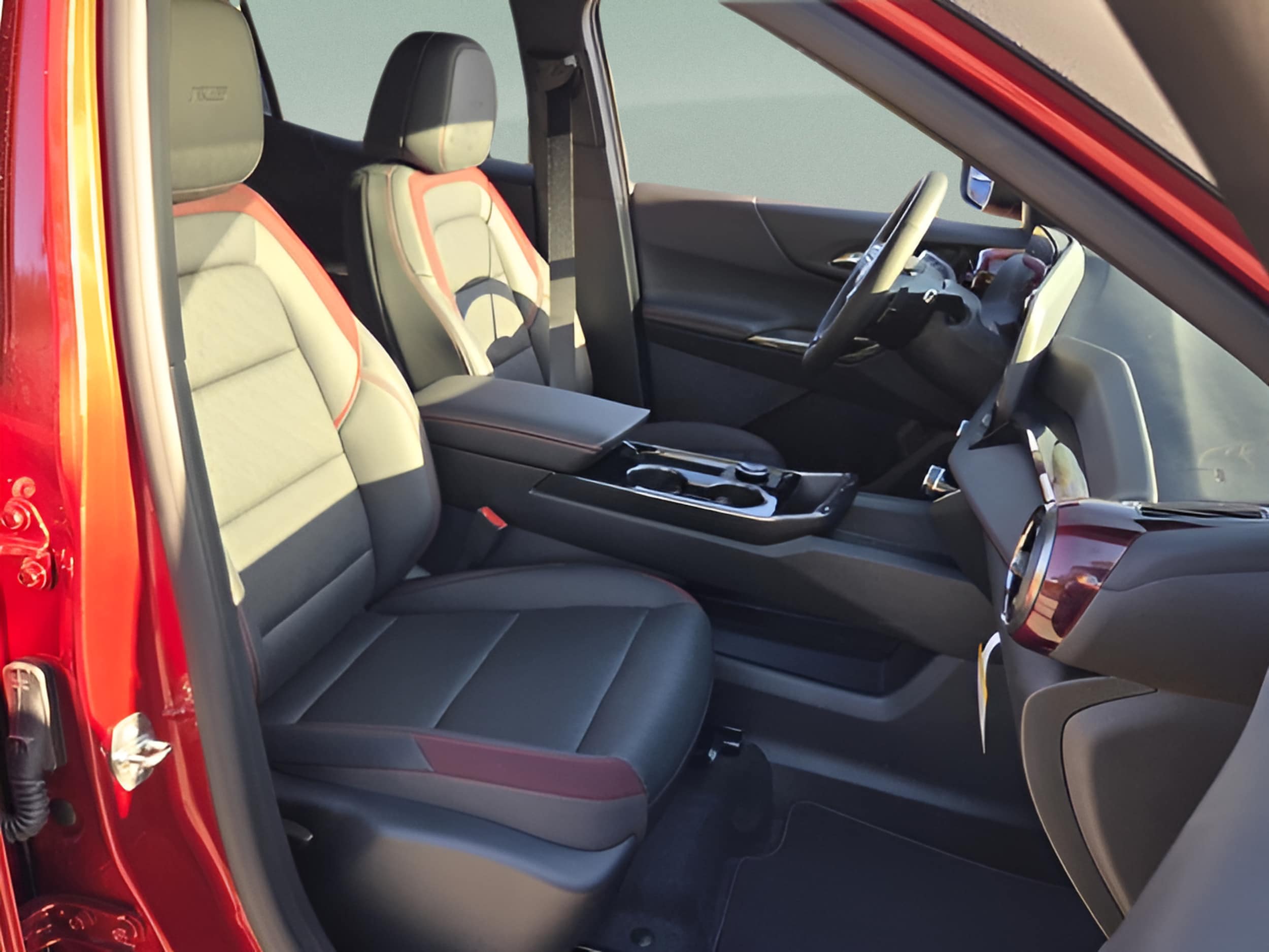 2027 Chevrolet Equinox RS - Photo 20