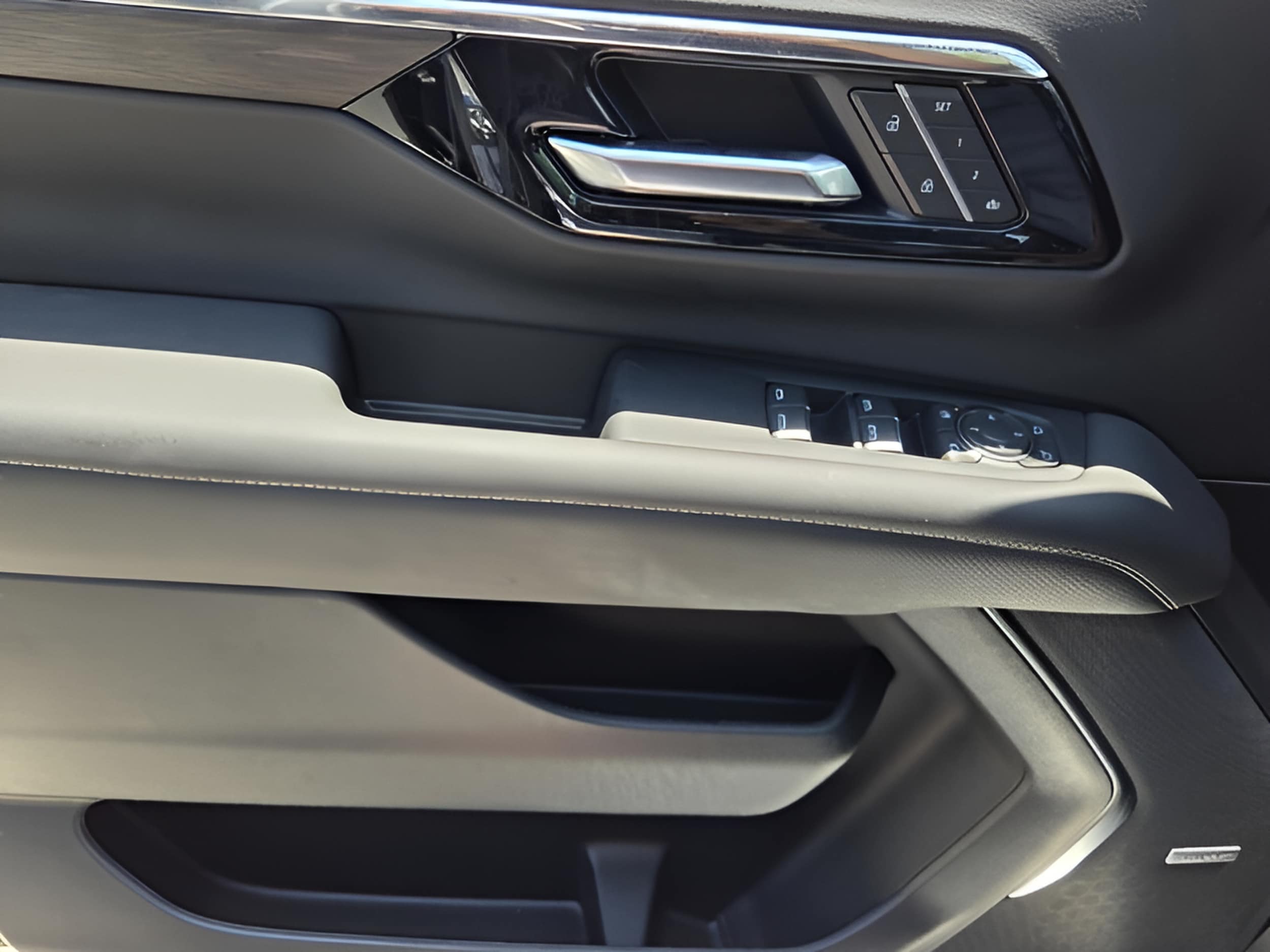 2026 Chevrolet Tahoe Premier - Photo 33