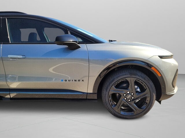 2025 Chevrolet Equinox EV RS - Photo 14