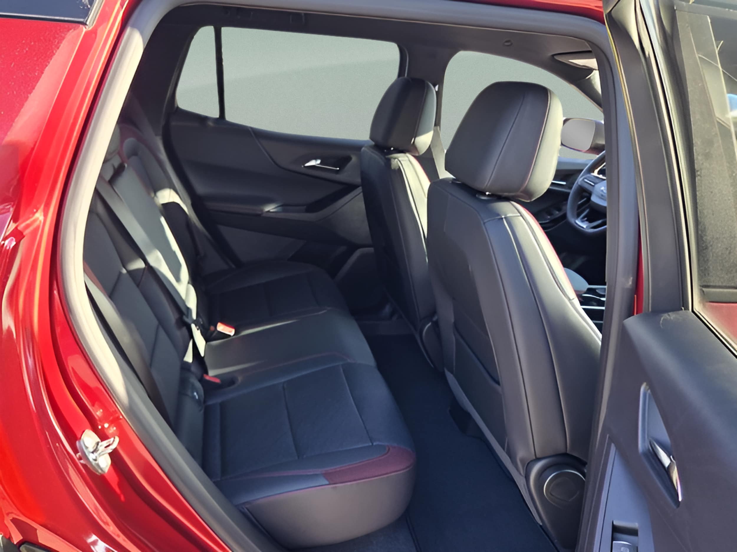 2027 Chevrolet Equinox RS - Photo 19