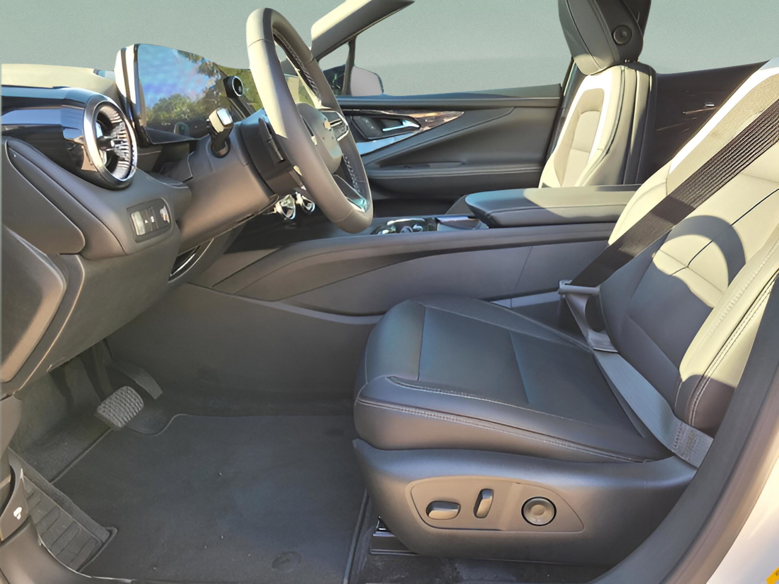 2026 Chevrolet Blazer EV LT - Photo 13