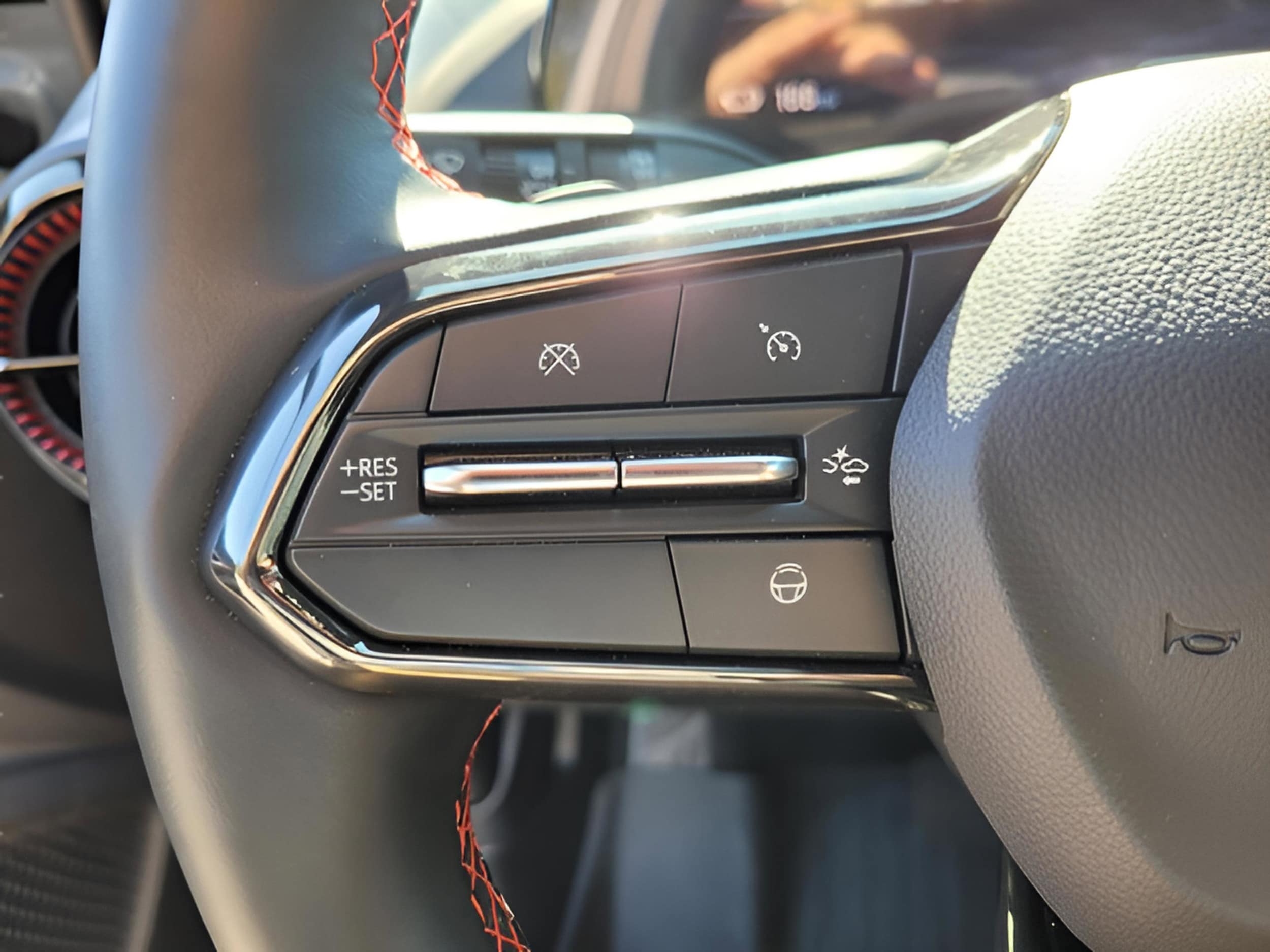 2025 Chevrolet Equinox EV RS - Photo 15