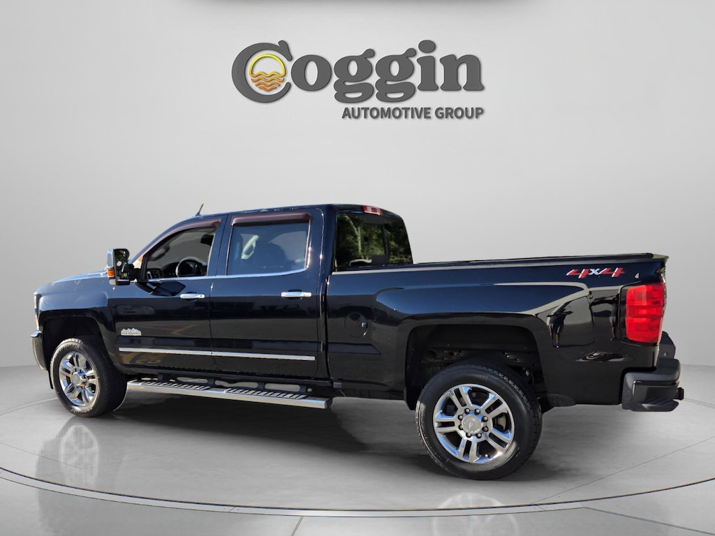 Used 2019 Chevrolet Silverado 2500 HD High Country Truck Crew Cab