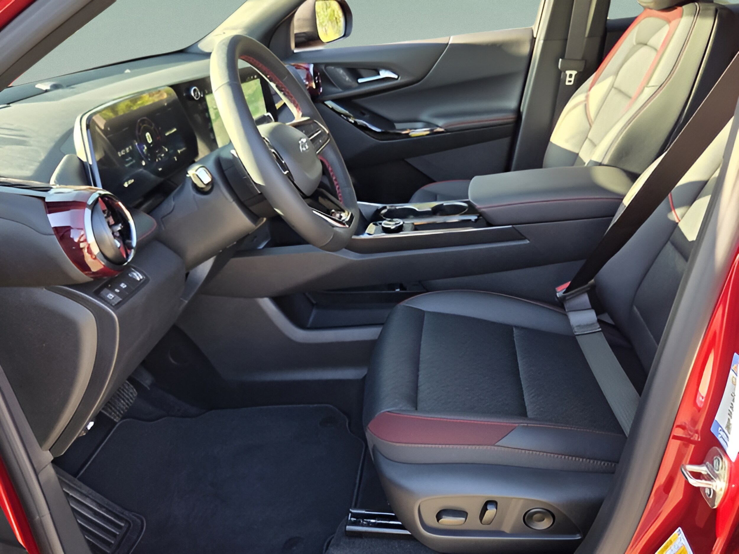 2027 Chevrolet Equinox RS - Photo 11