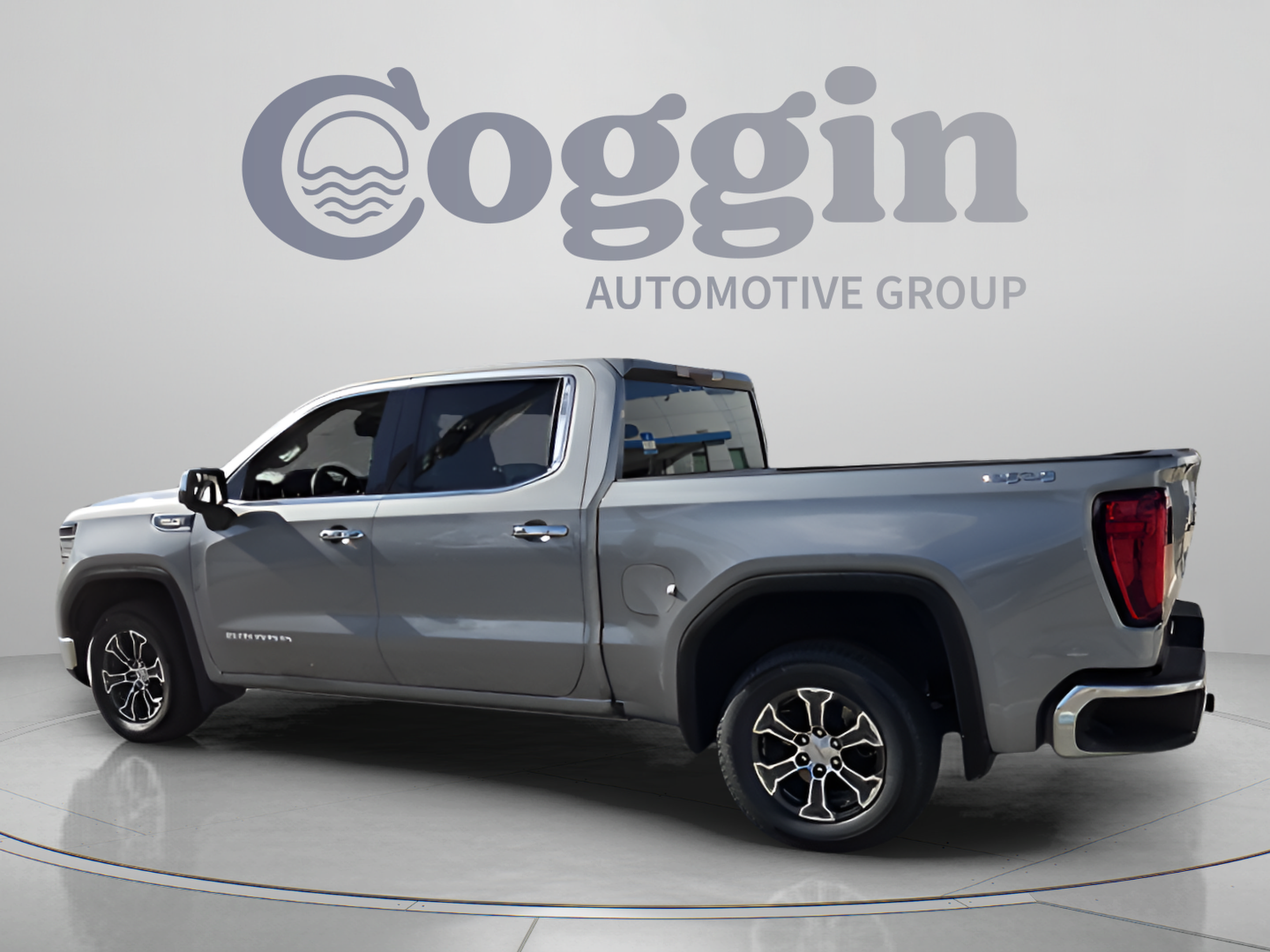 Used 2025 GMC Sierra 1500 SLT Truck Crew Cab