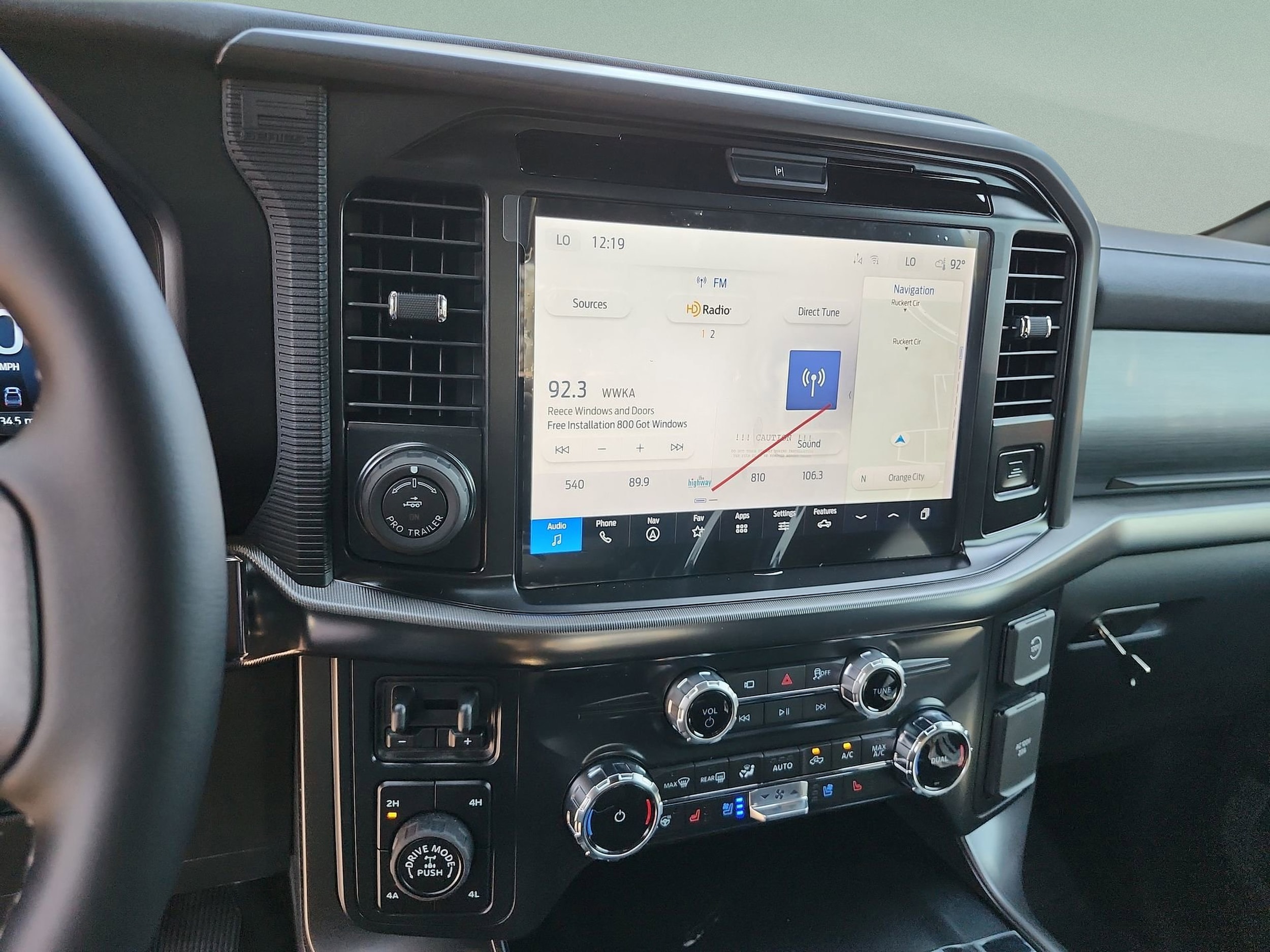 2025 Ford F-150 Lariat - Photo 18