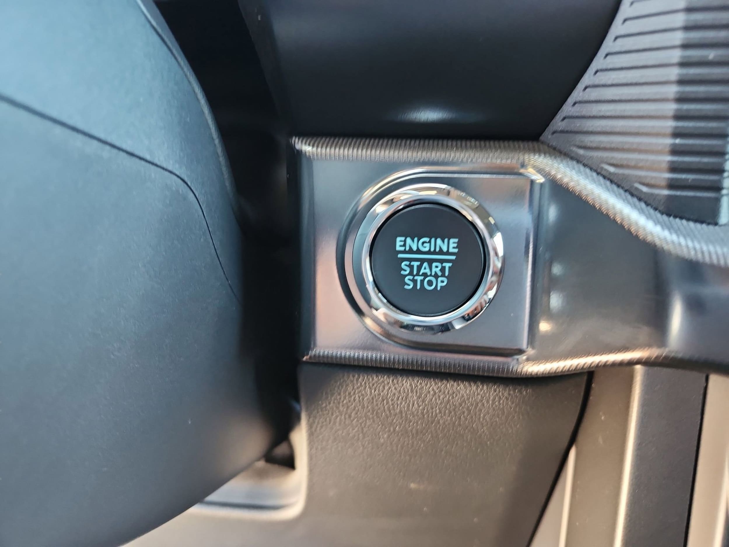 2025 Ford F-150 Lariat - Photo 12