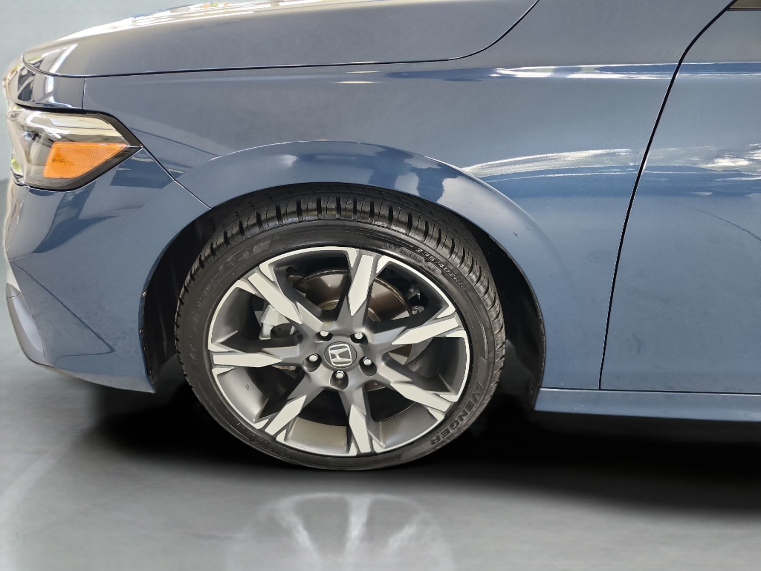 2025 Honda Civic Sport Touring - Photo 30