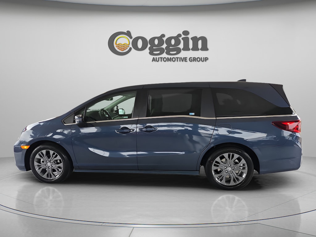 Certified 2026 Honda Odyssey Touring Van Passenger