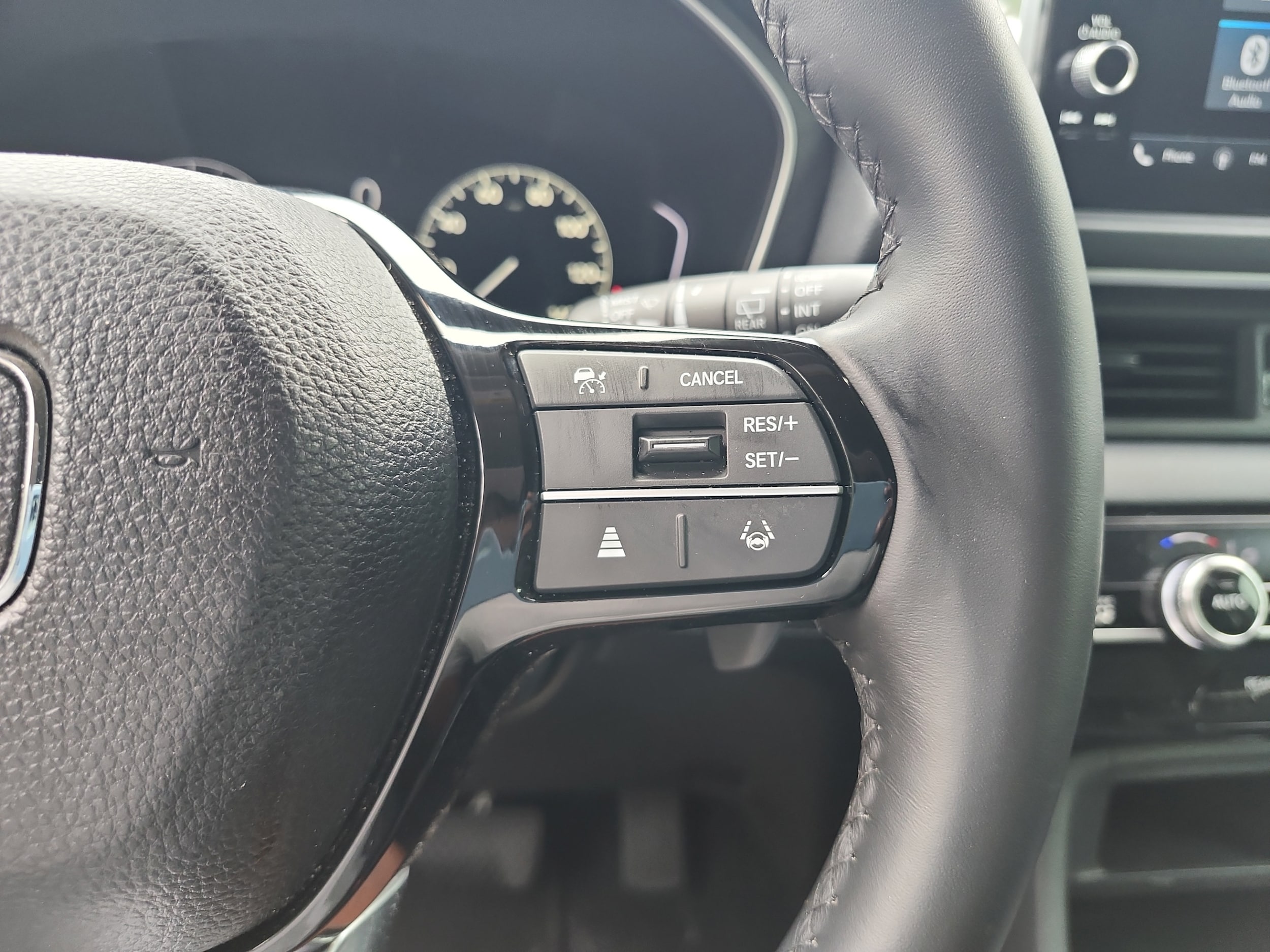 2025 Honda Pilot EX-L - Photo 29