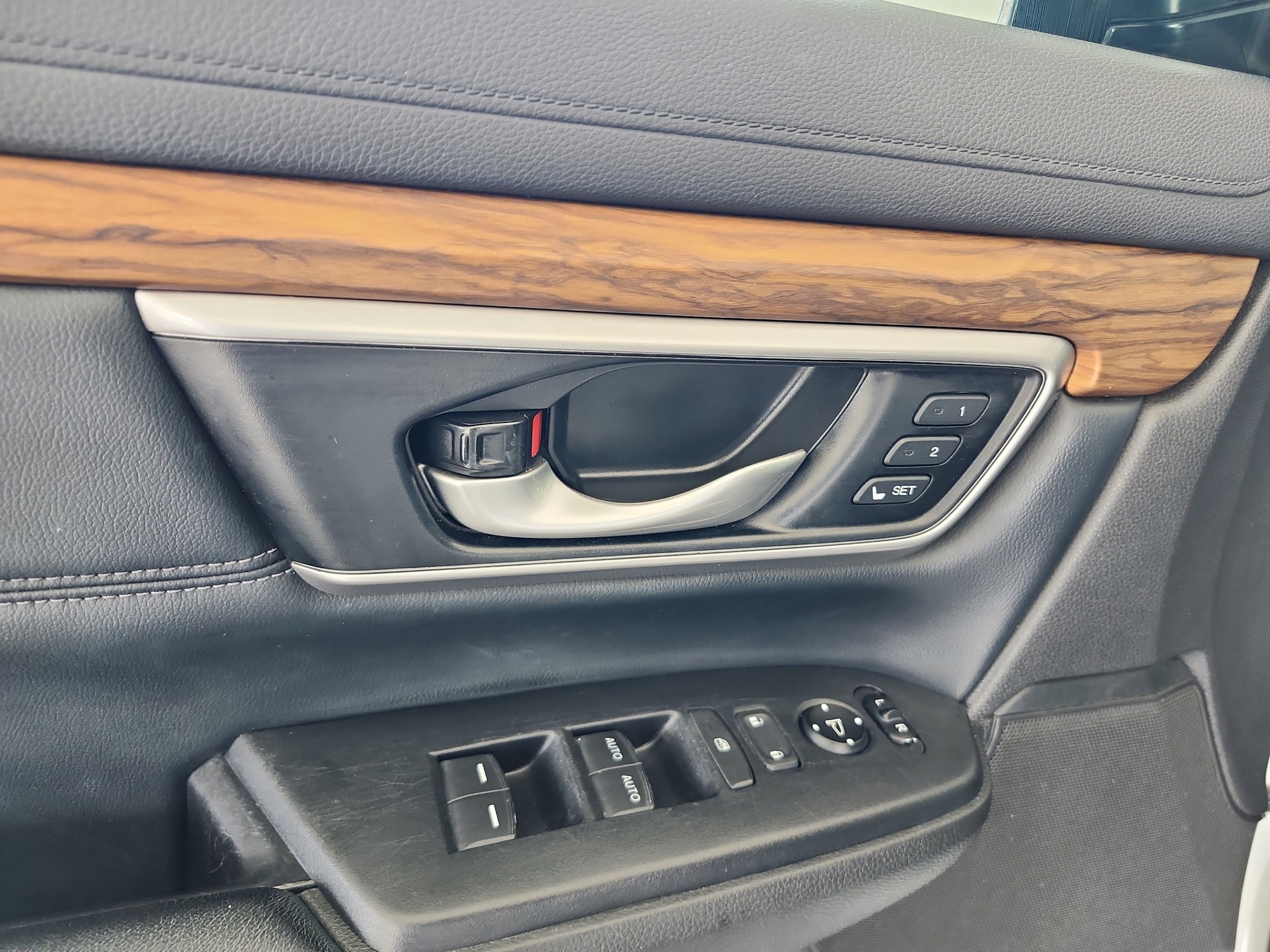2020 Honda CR-V Touring - Photo 19