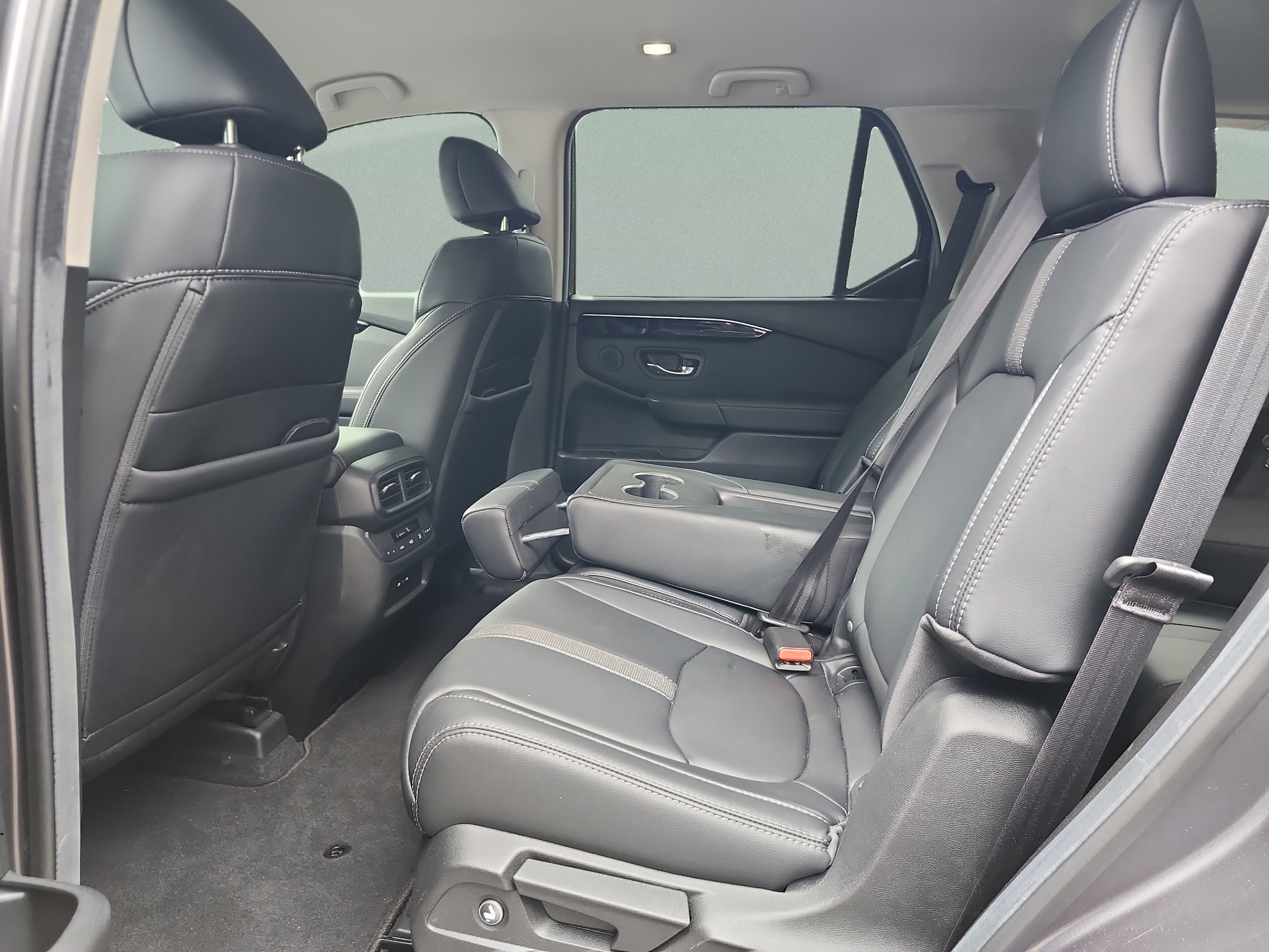 2025 Honda Pilot EX-L - Photo 19