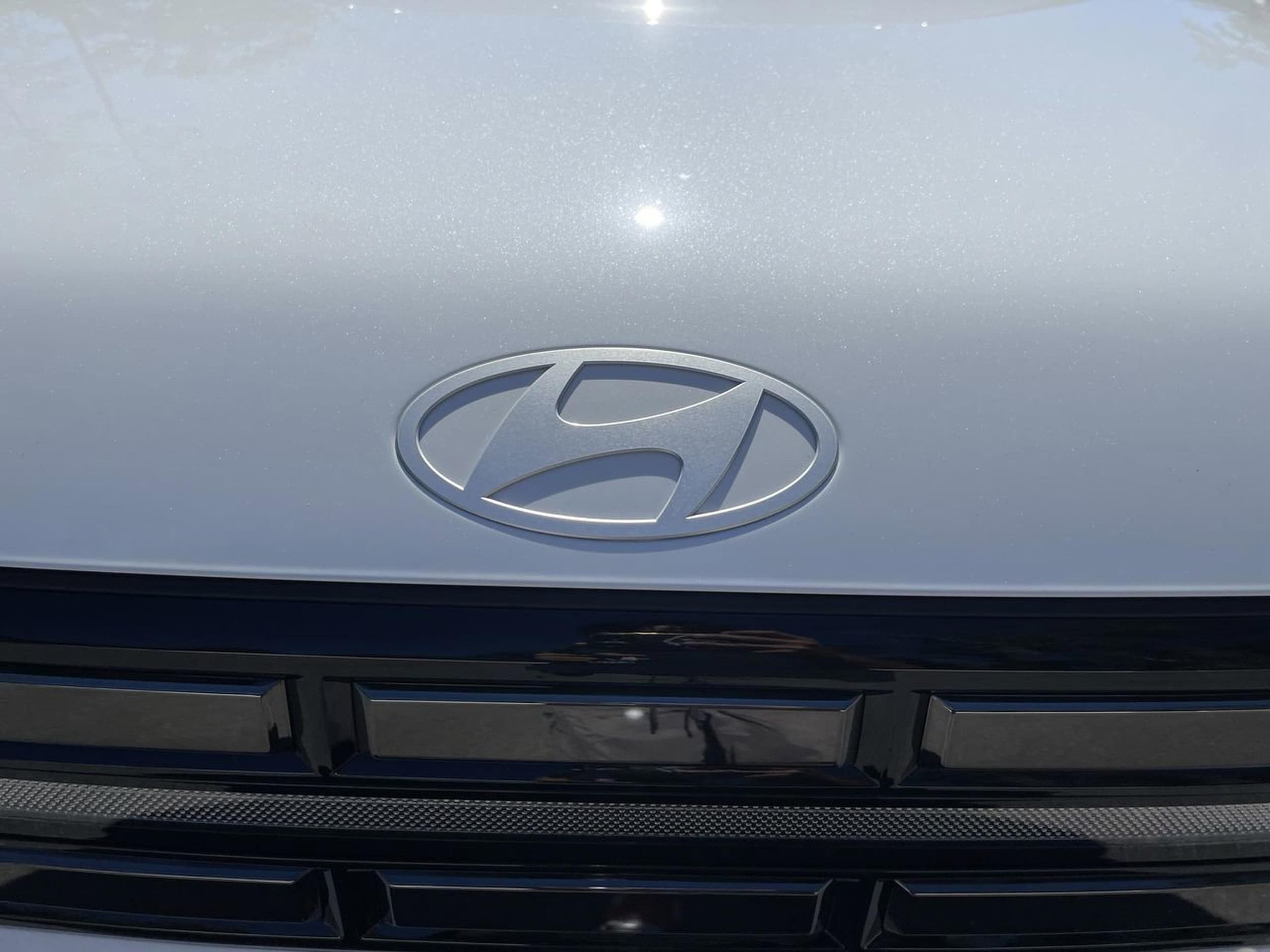 2026 Hyundai Santa Fe Limited - Photo 22