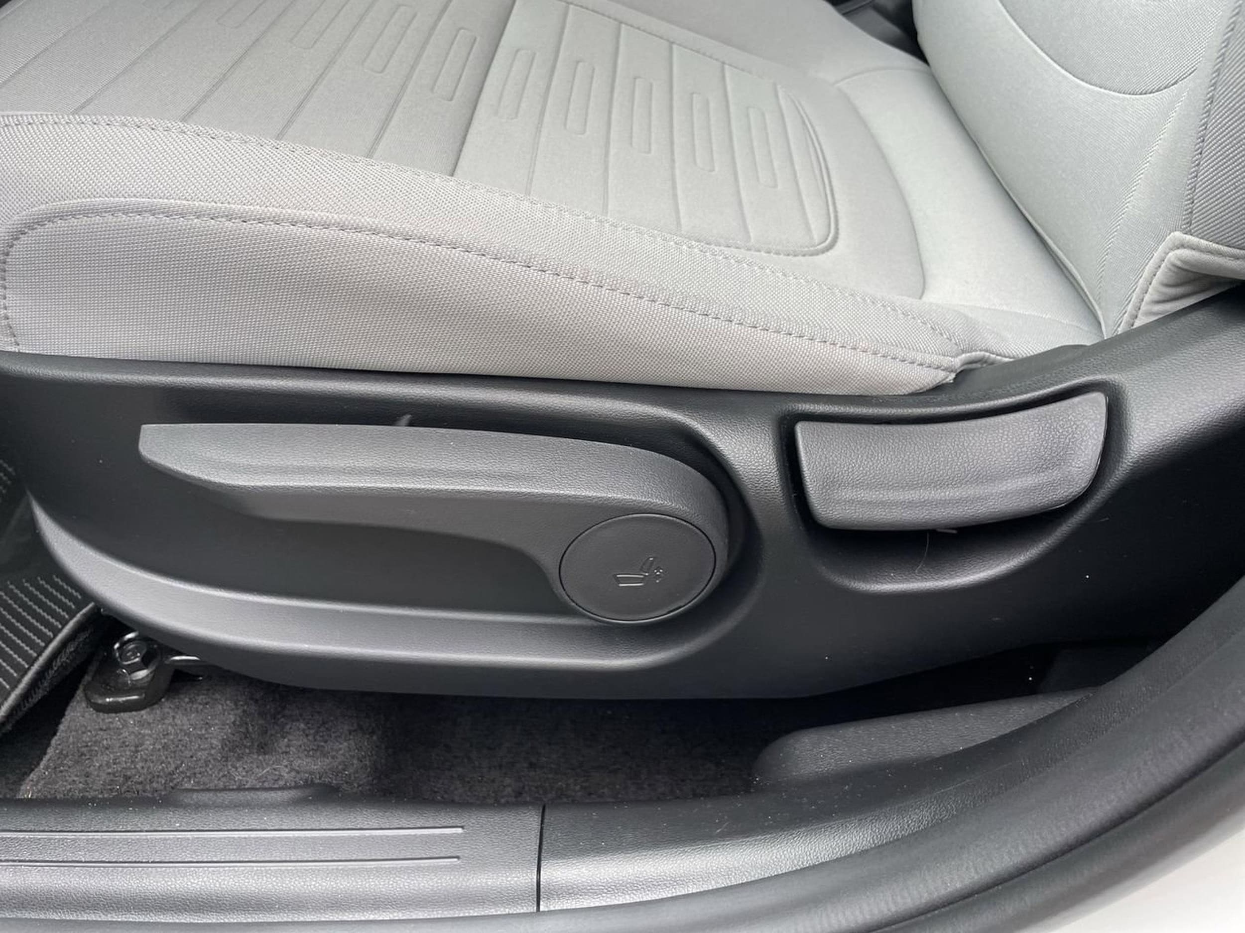 2026 Hyundai Santa Cruz SE - Photo 14