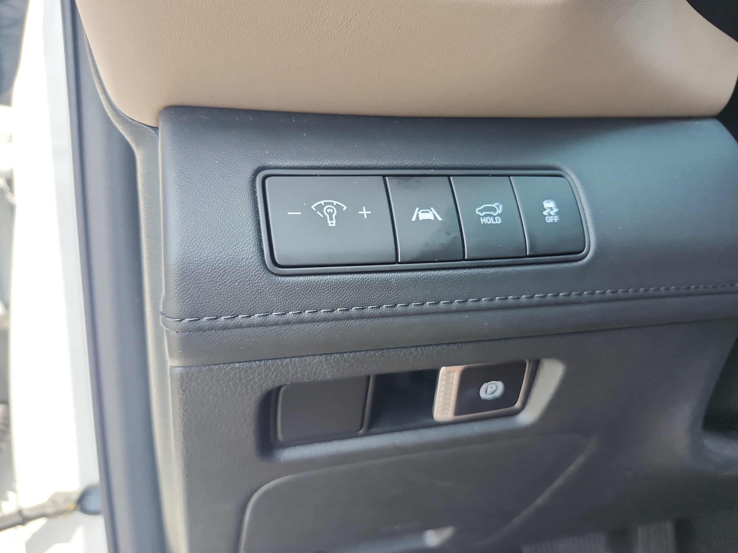 2023 Hyundai Santa Fe Limited - Photo 13