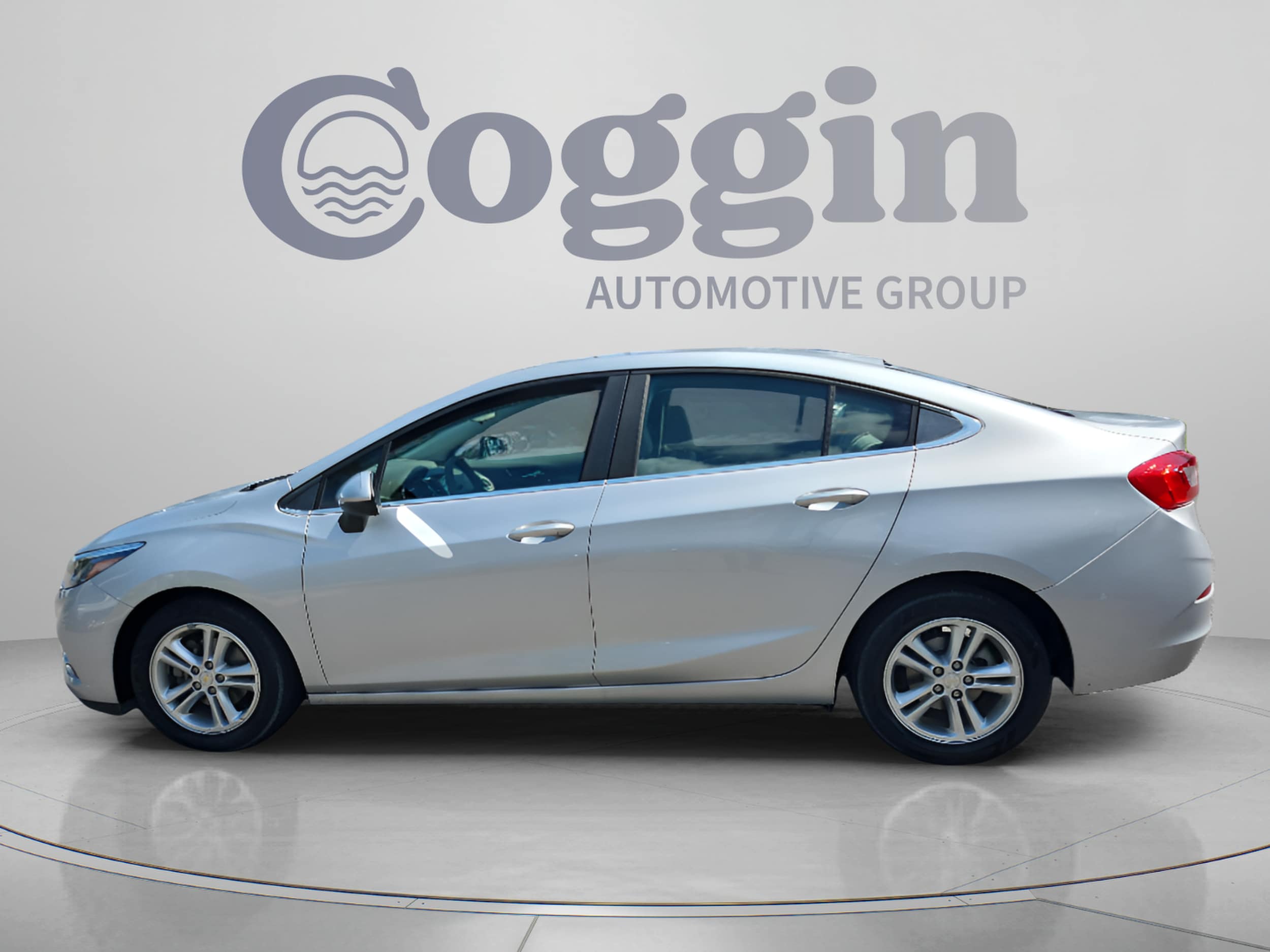 Used 2017 Chevrolet Cruze LT with VIN 1G1BE5SM5H7225873 for sale in DeLand, FL