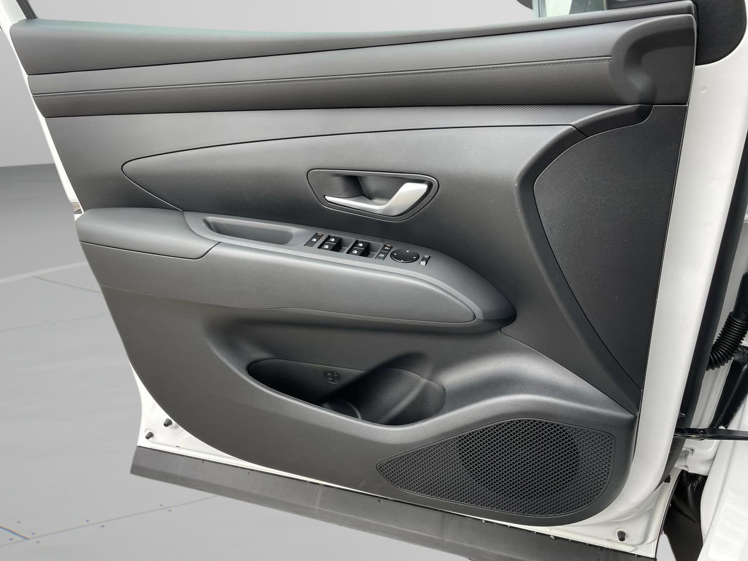 2026 Hyundai Santa Cruz SE - Photo 16