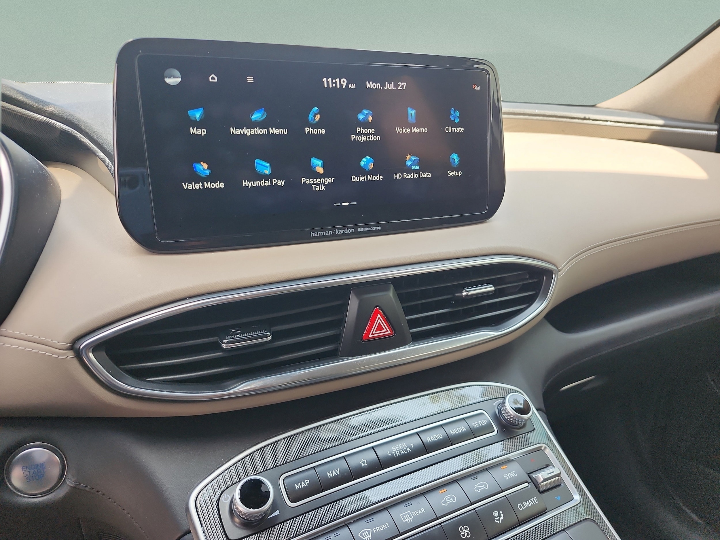 2023 Hyundai Santa Fe Limited - Photo 12