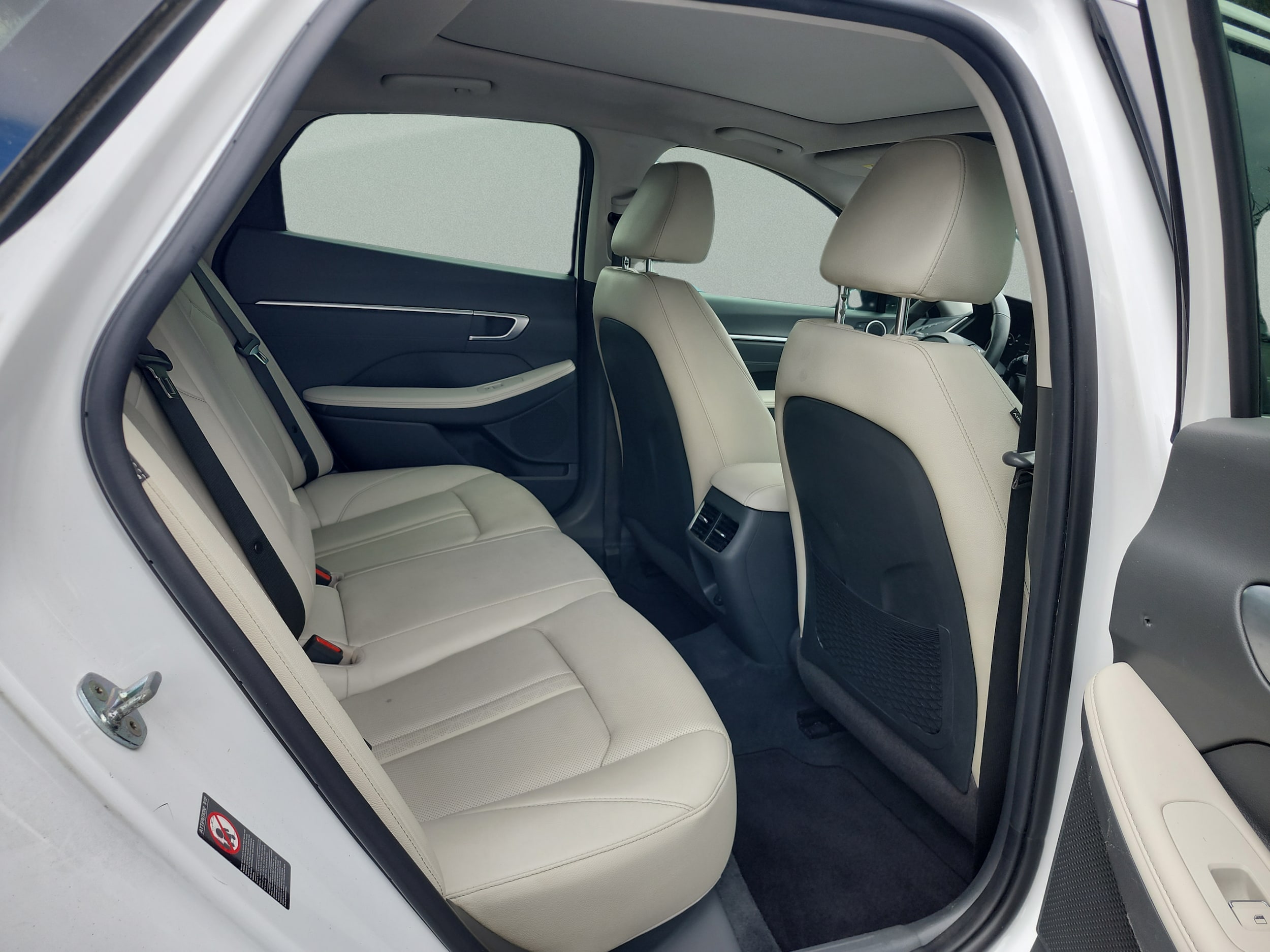 2022 Hyundai Sonata Limited - Photo 18