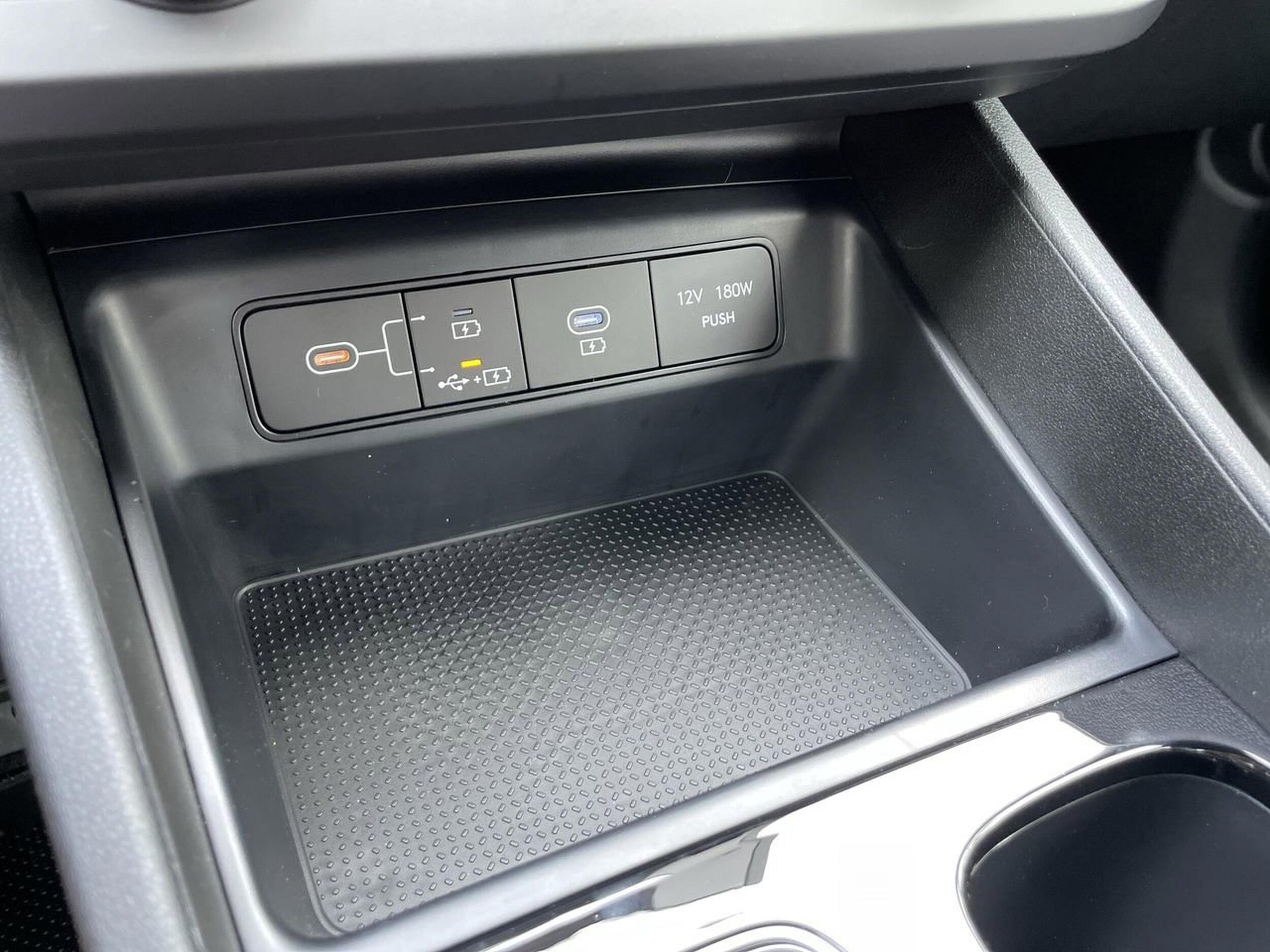2026 Hyundai Santa Cruz SE - Photo 30