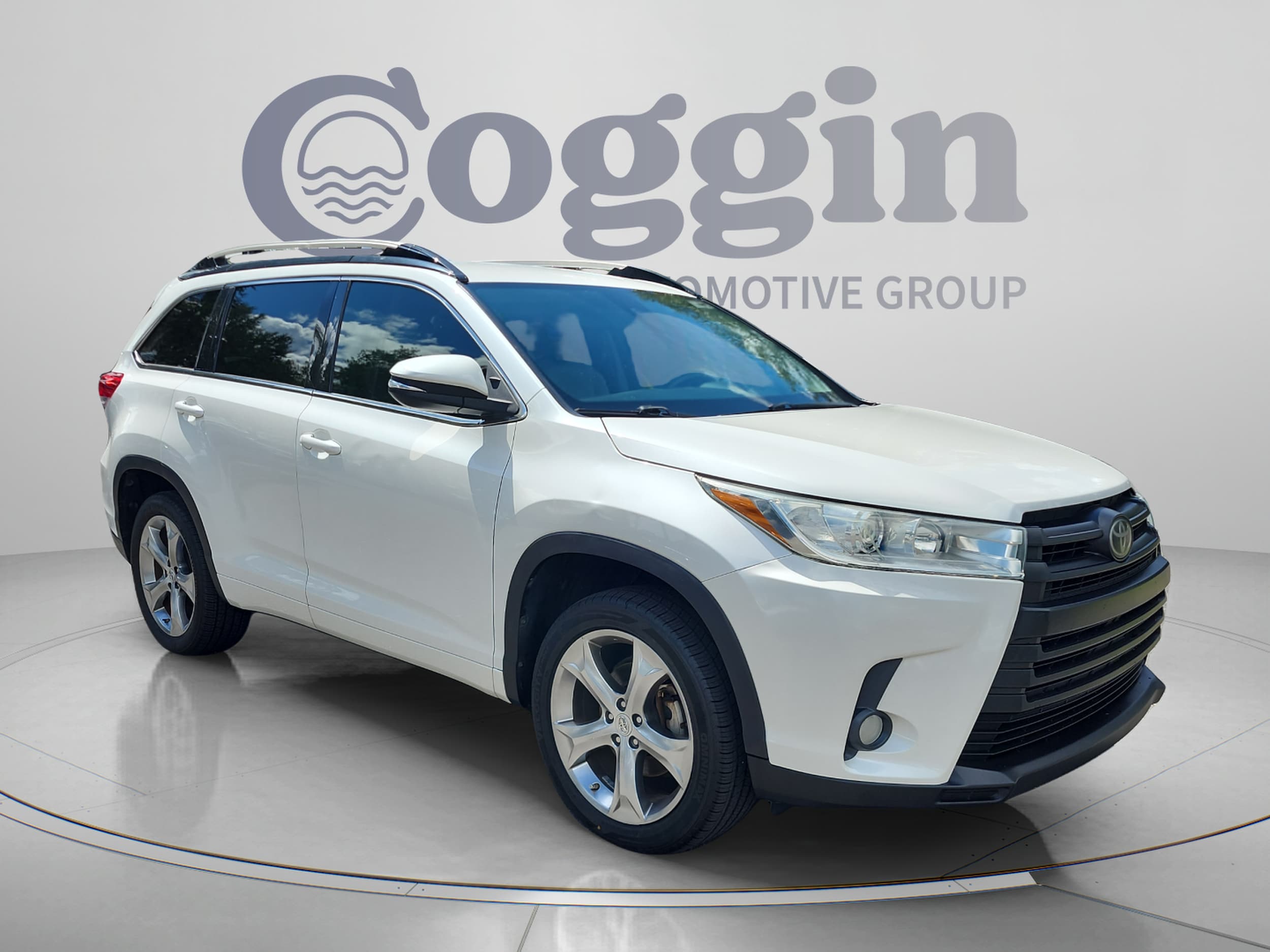 2018 Toyota Highlander LE Plus - Photo 8