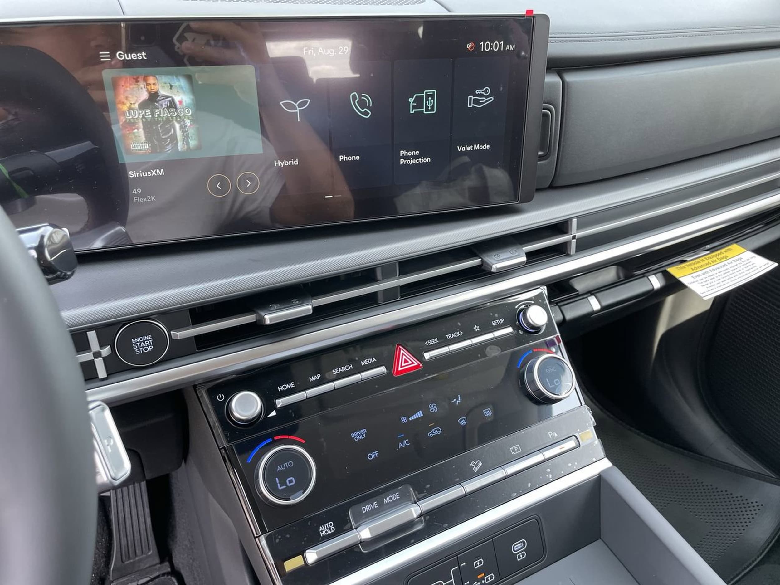 2026 Hyundai Santa Fe SE - Photo 14