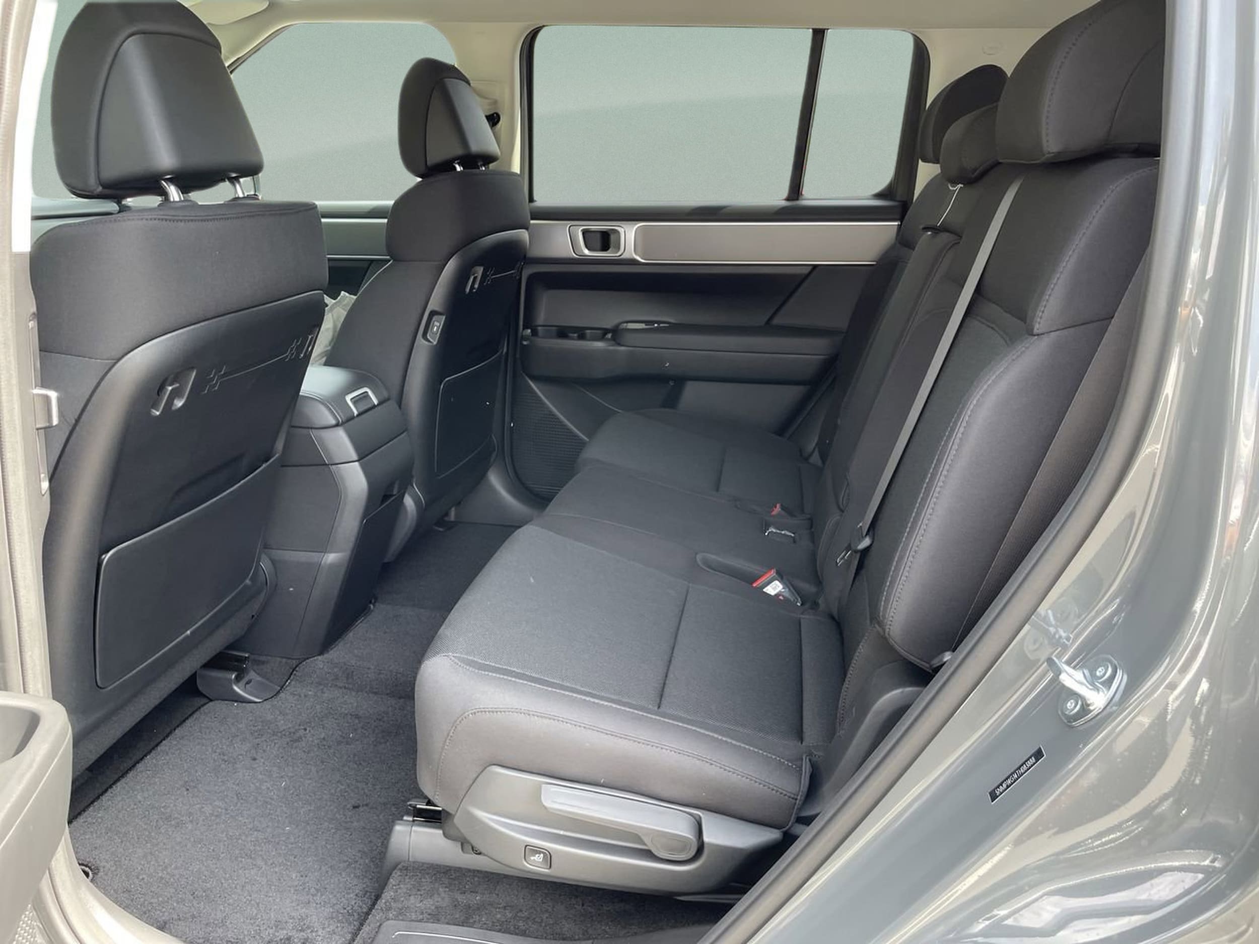2026 Hyundai Santa Fe SE - Photo 18