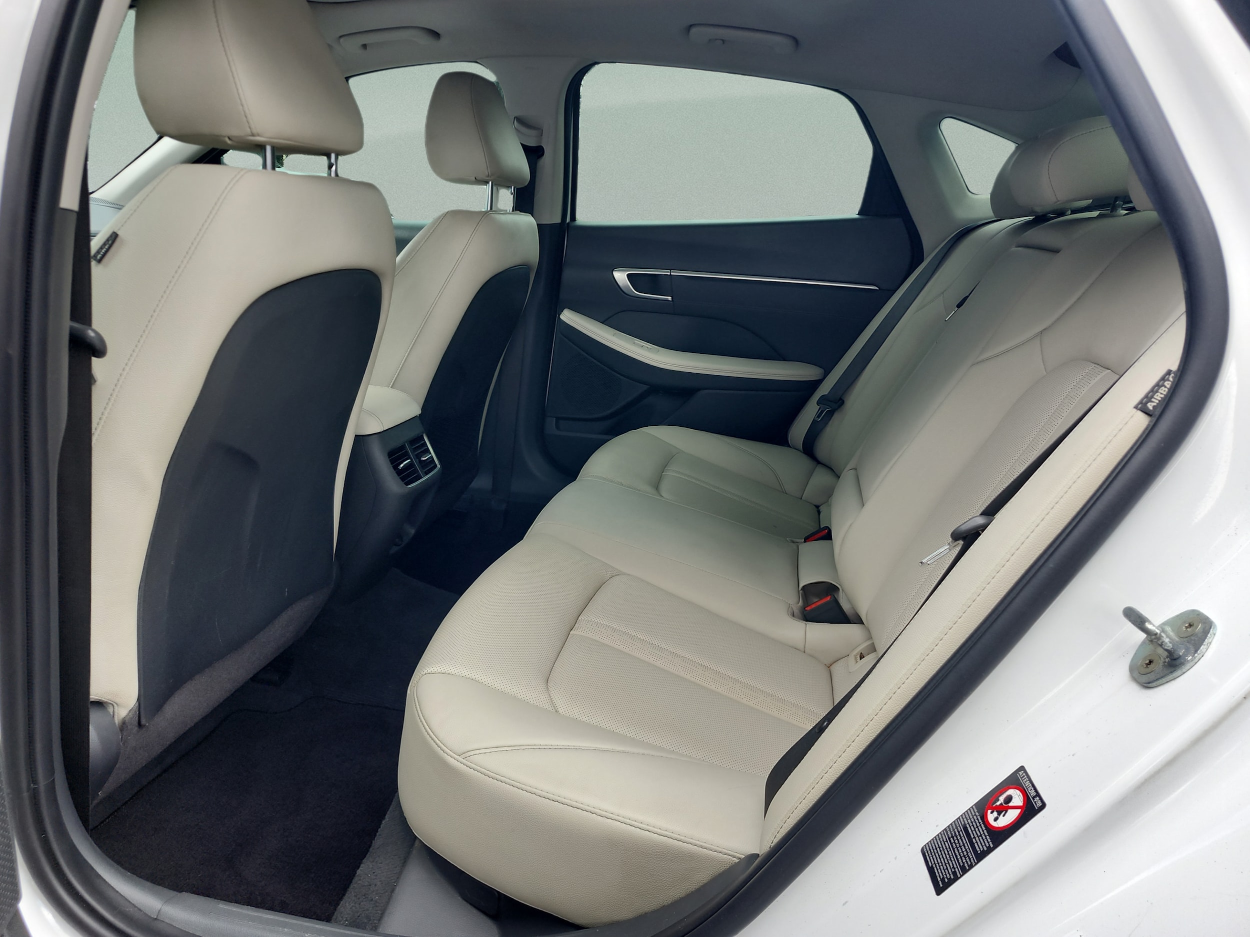 2022 Hyundai Sonata Limited - Photo 16