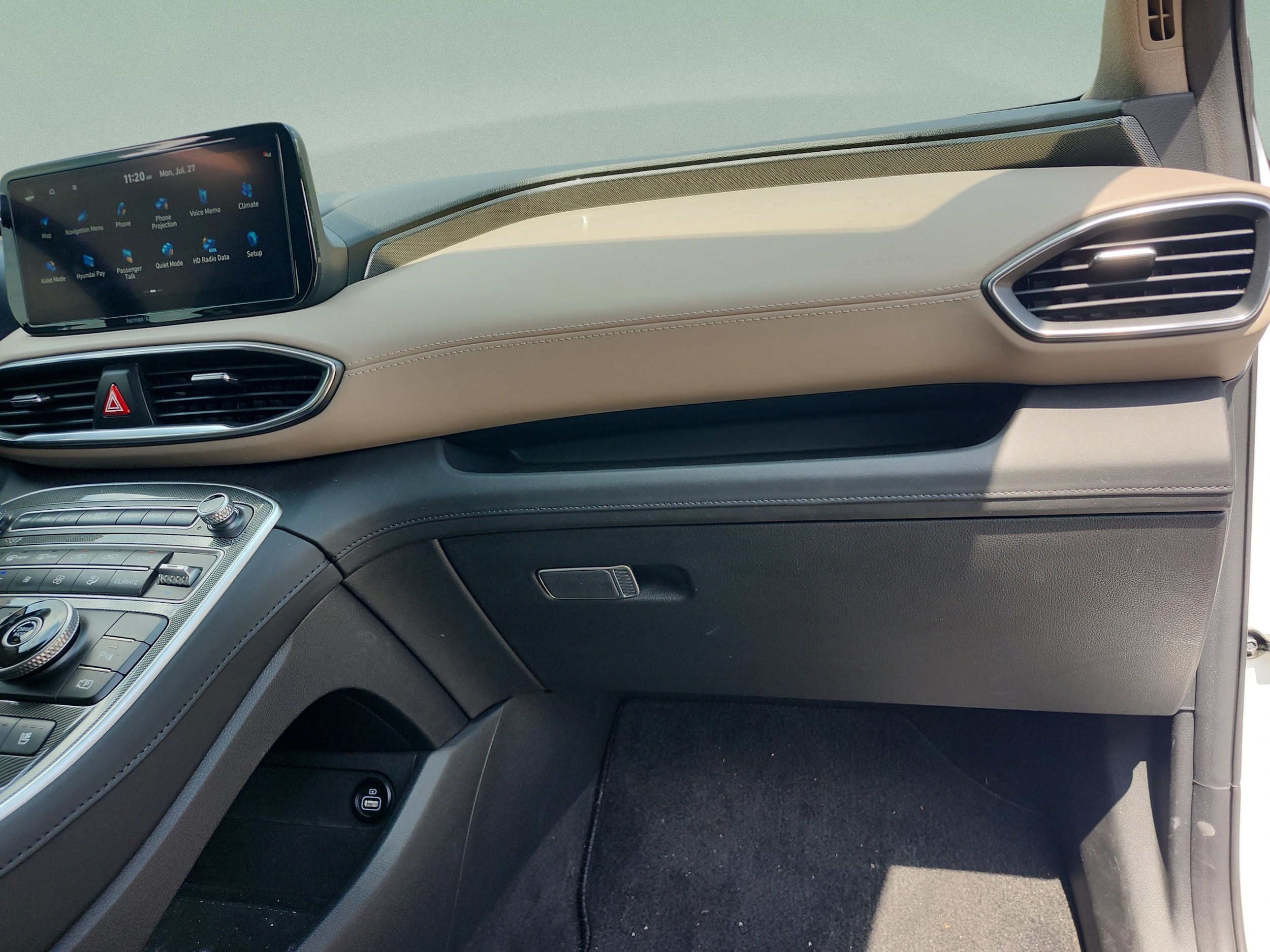 2023 Hyundai Santa Fe Limited - Photo 21