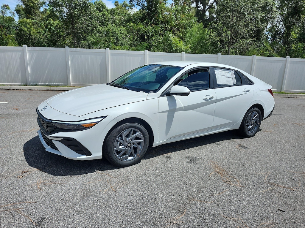 New 2026 Hyundai Elantra Hybrid Blue Sedan