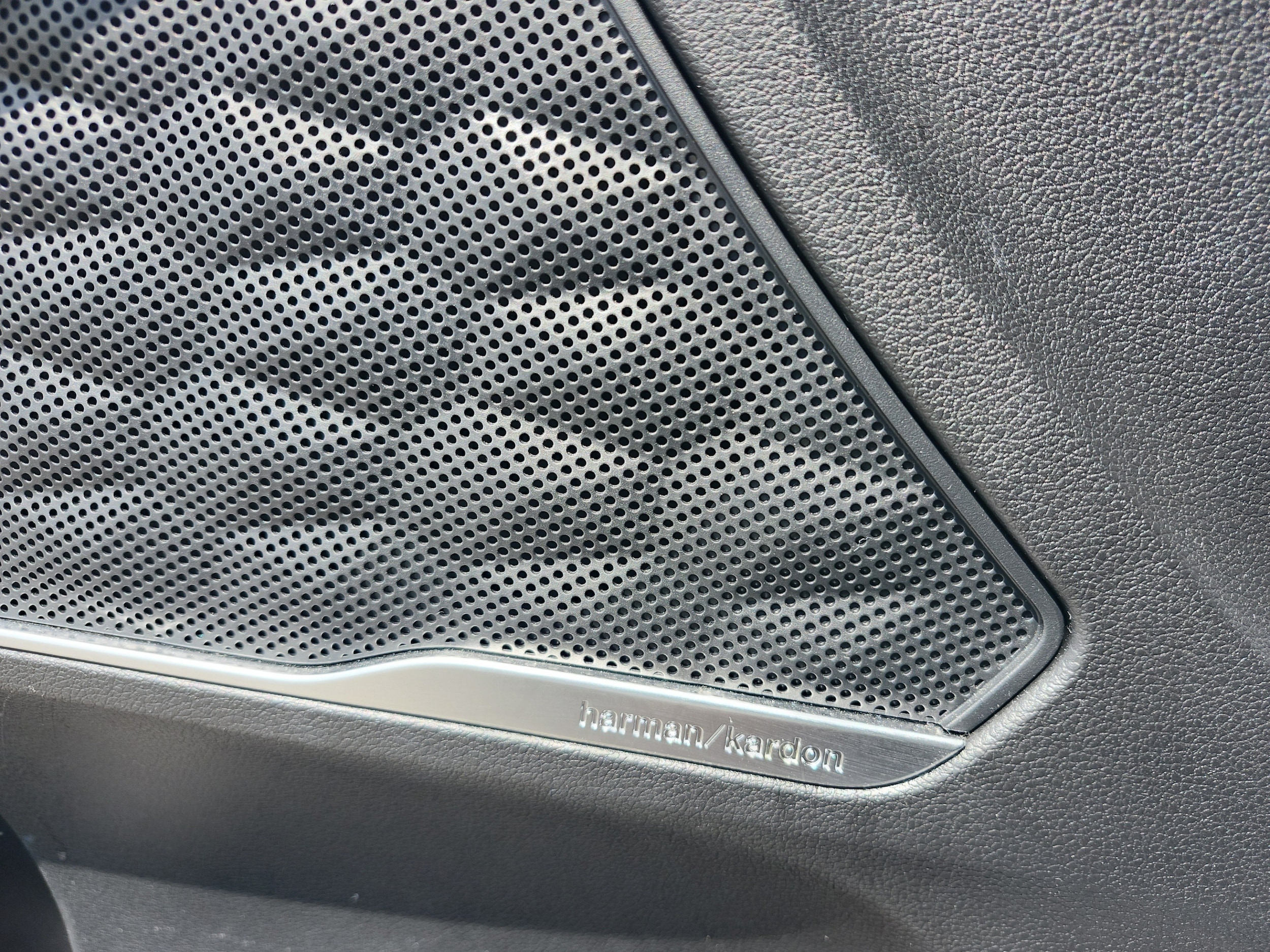 2023 Hyundai Santa Fe Limited - Photo 23