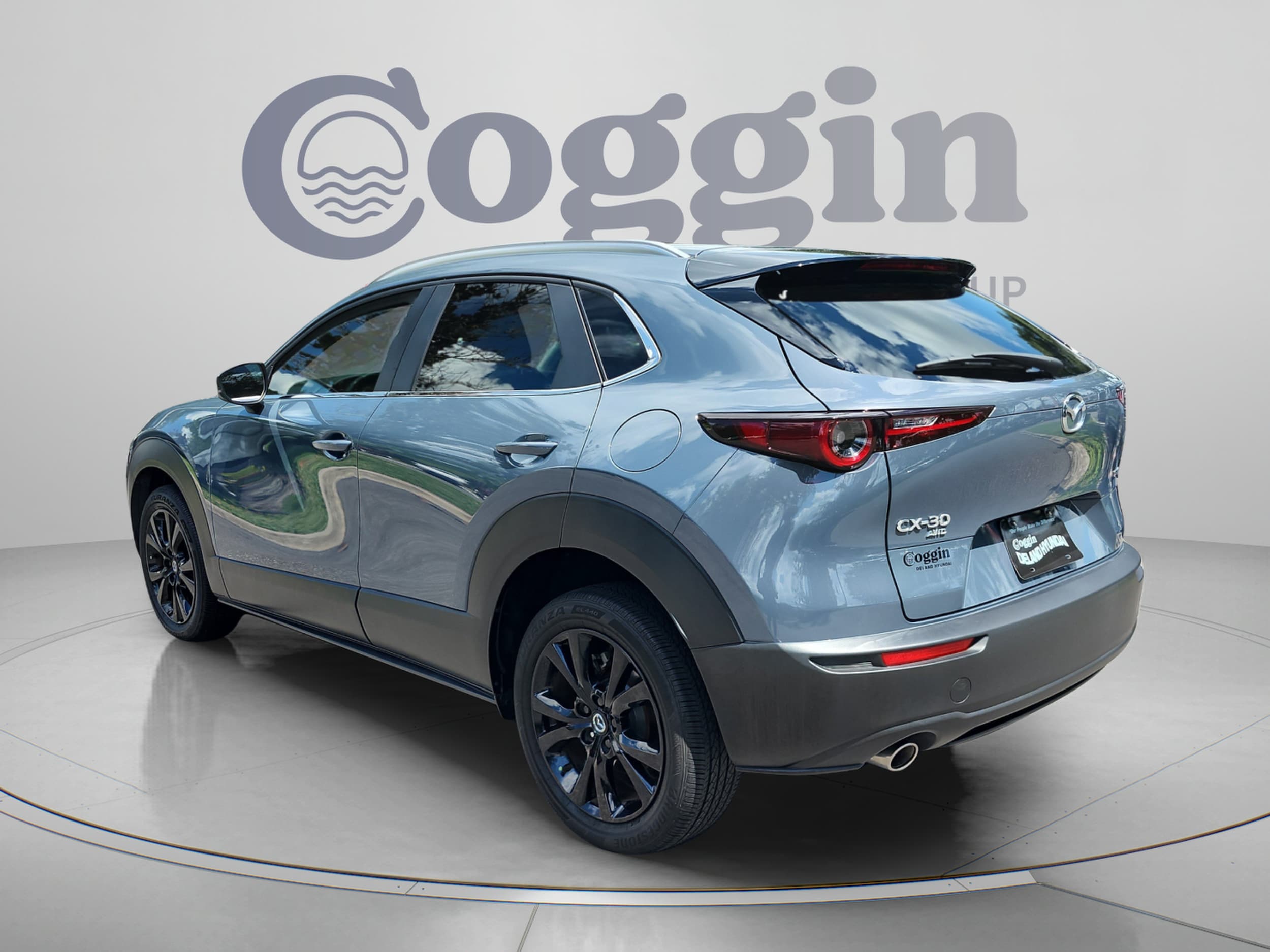 2024 Mazda CX-30 Carbon Edition - Photo 4