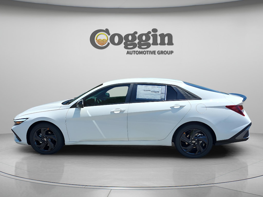 New 2026 Hyundai Elantra SEL Sport Sedan