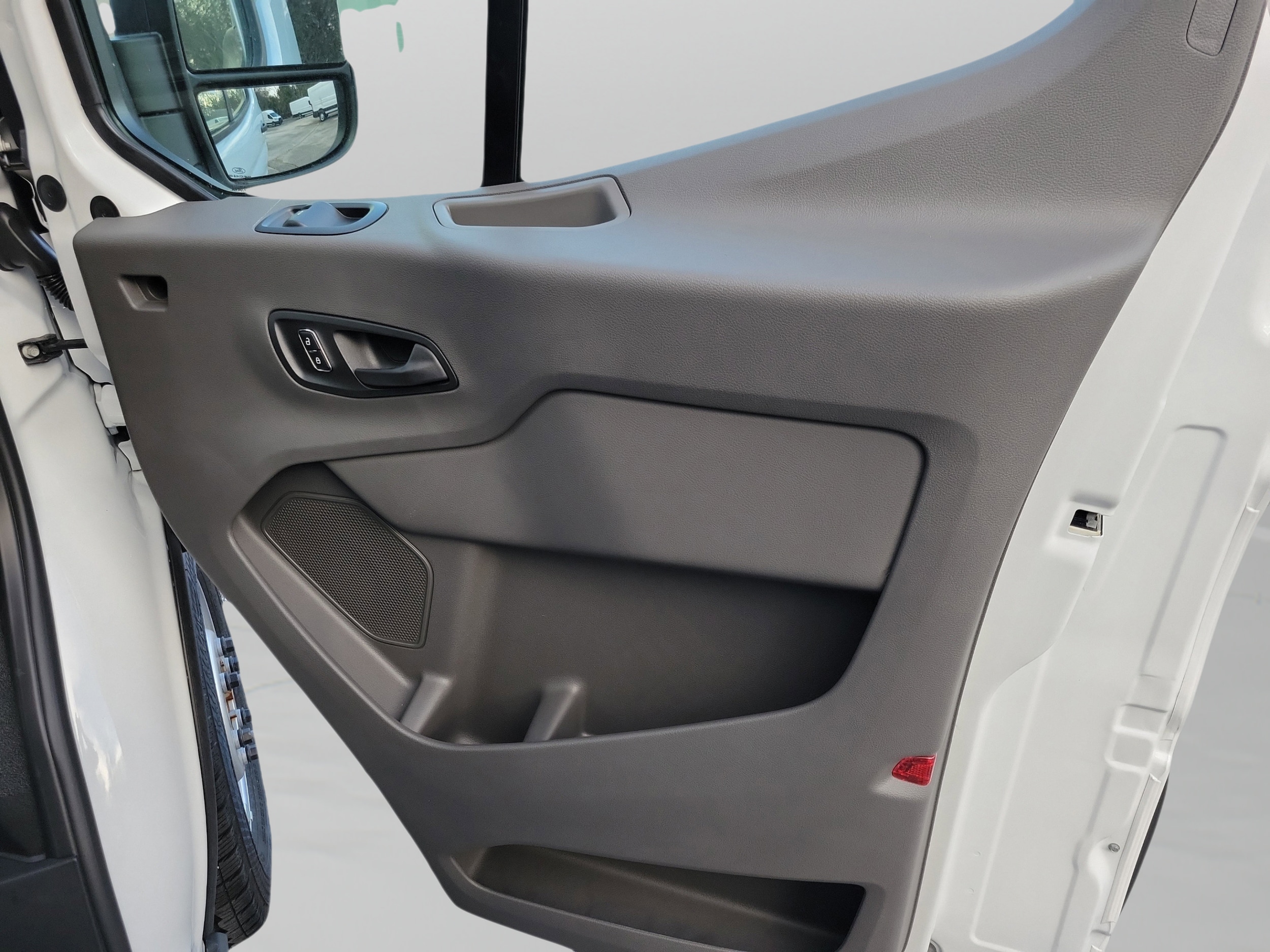 2025 Ford Transit Van Base - Photo 29