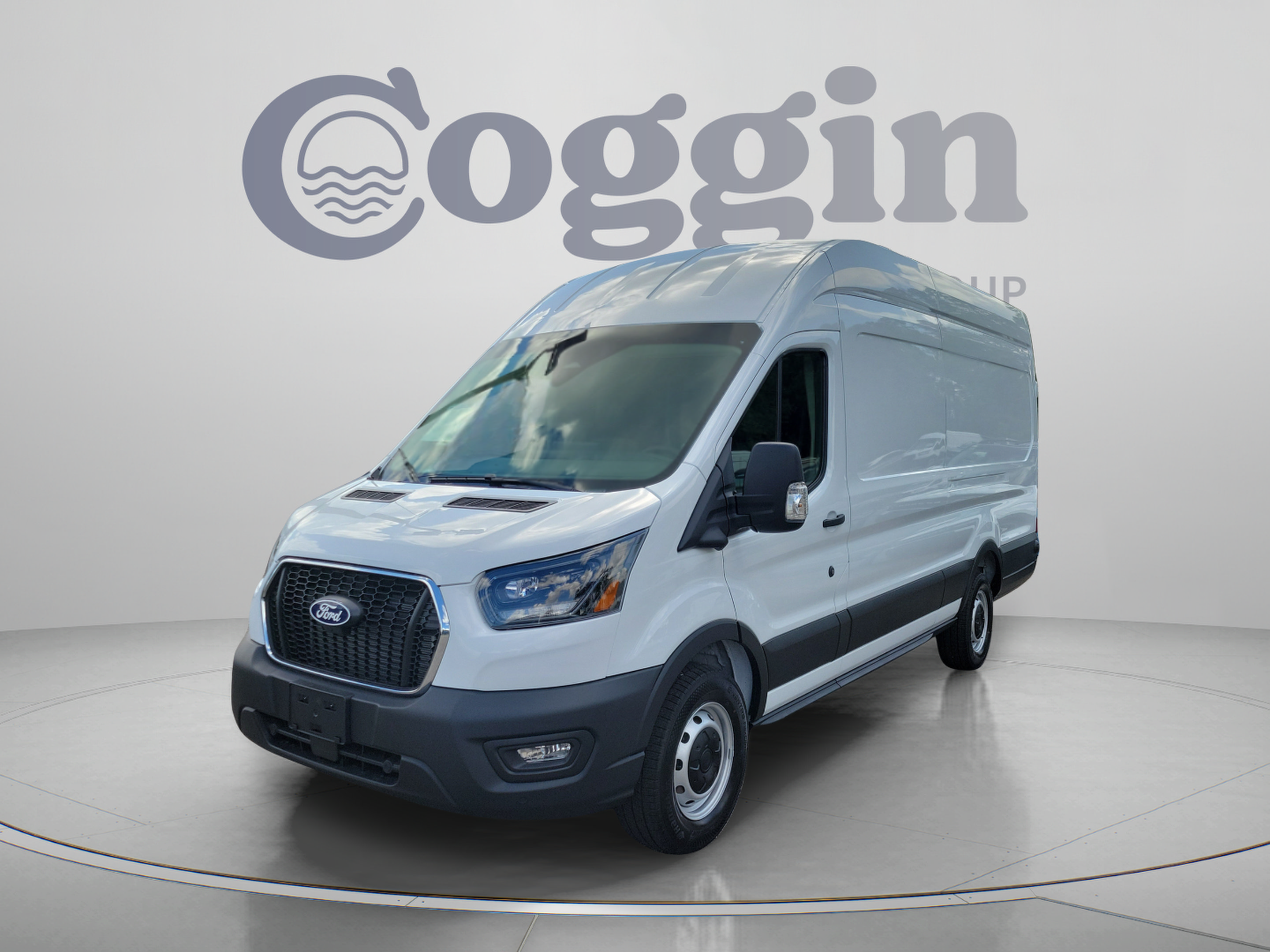  Ford Transit-350 Cargo