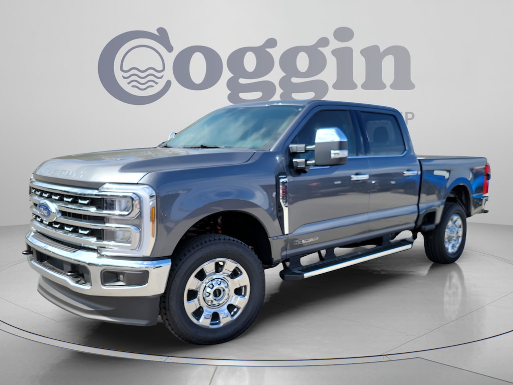 New 2026 Ford F-350 LARIAT Truck Crew Cab