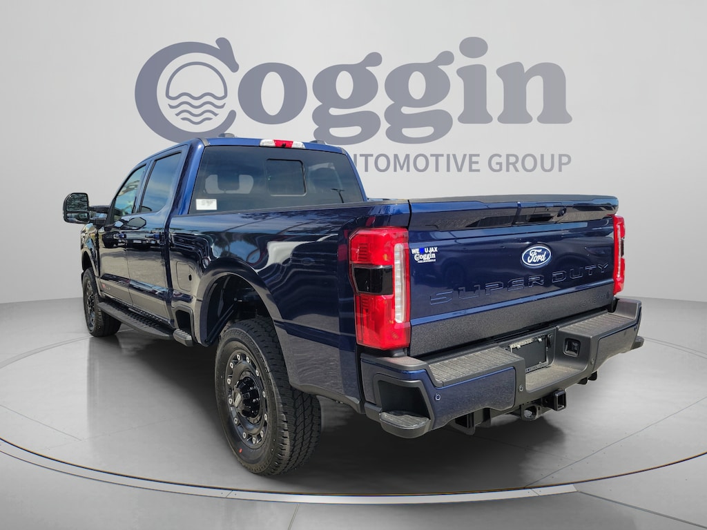 New 2027 Ford F-250 XLT Truck Crew Cab