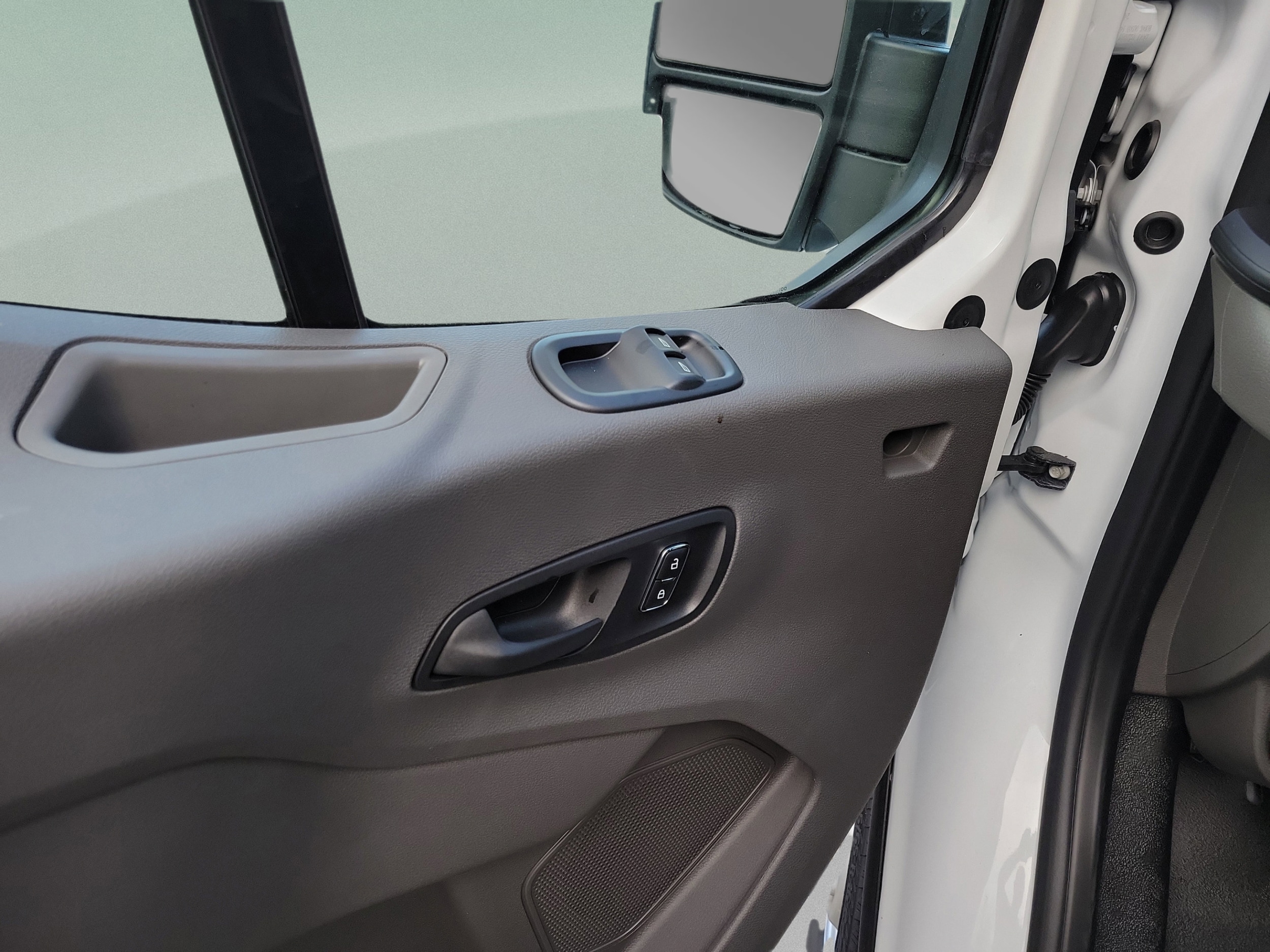 2025 Ford Transit Van Base - Photo 8