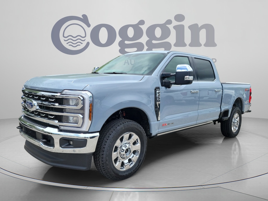 New 2026 Ford F-250 LARIAT Truck Crew Cab