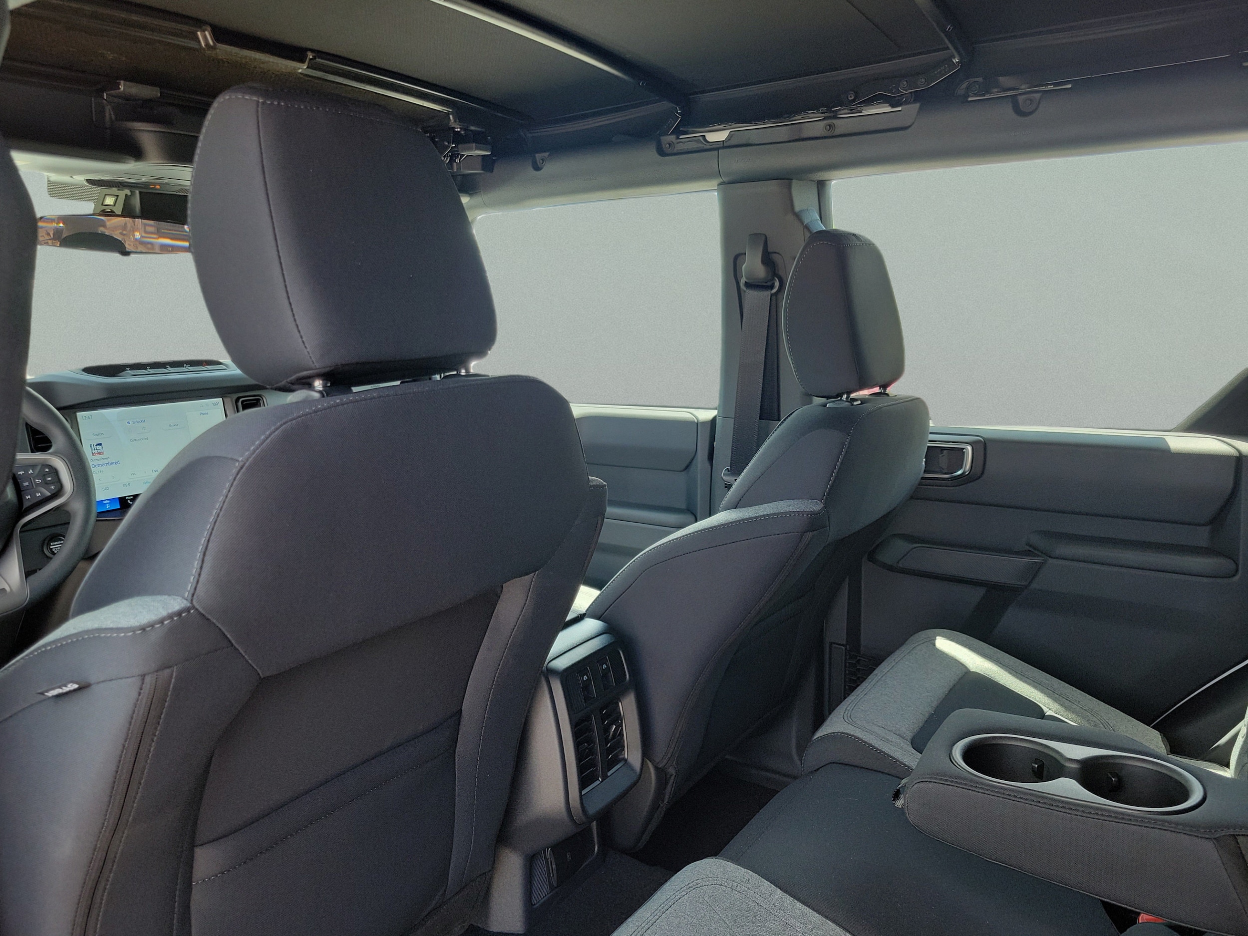 2025 Ford Bronco 4-Door Base - Photo 13