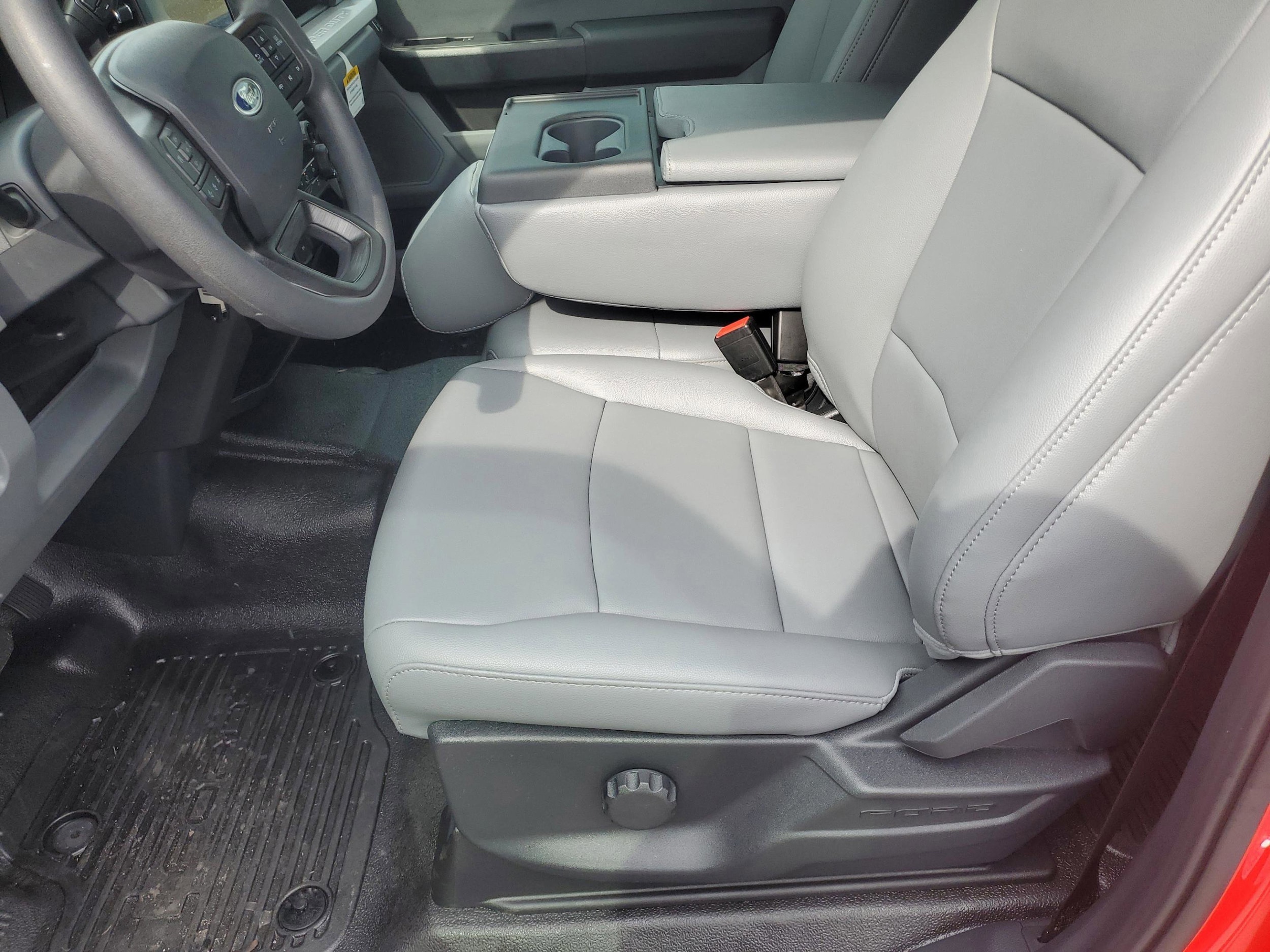 2026 Ford F-350 Super Duty XL - Photo 37
