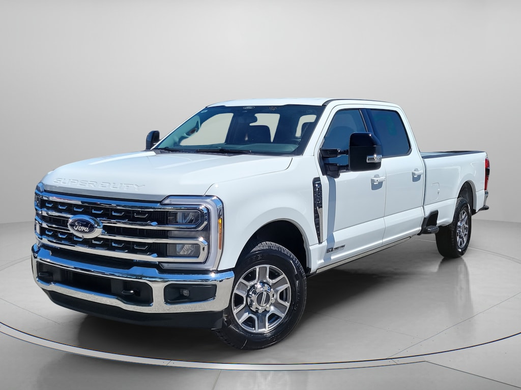 New 2026 Ford F-250 LARIAT Truck Crew Cab
