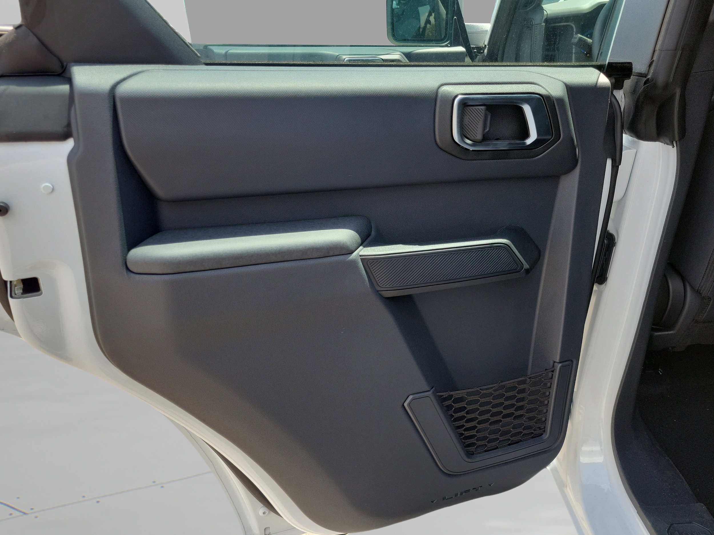 2025 Ford Bronco 4-Door Base - Photo 12
