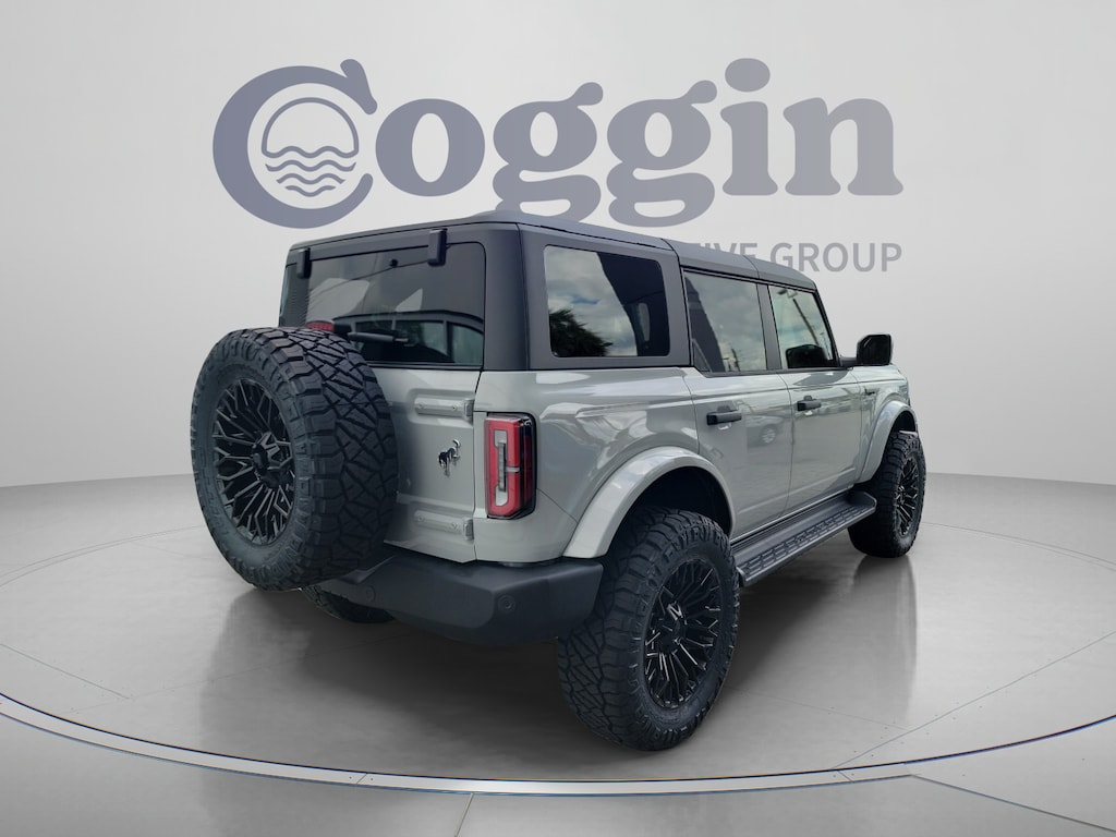 New 2026 Ford Bronco Outer Banks SUV