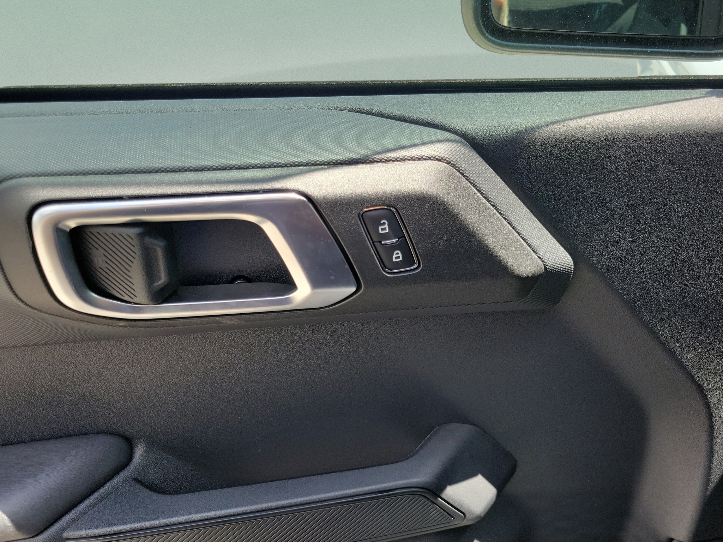 2025 Ford Bronco 4-Door Base - Photo 16