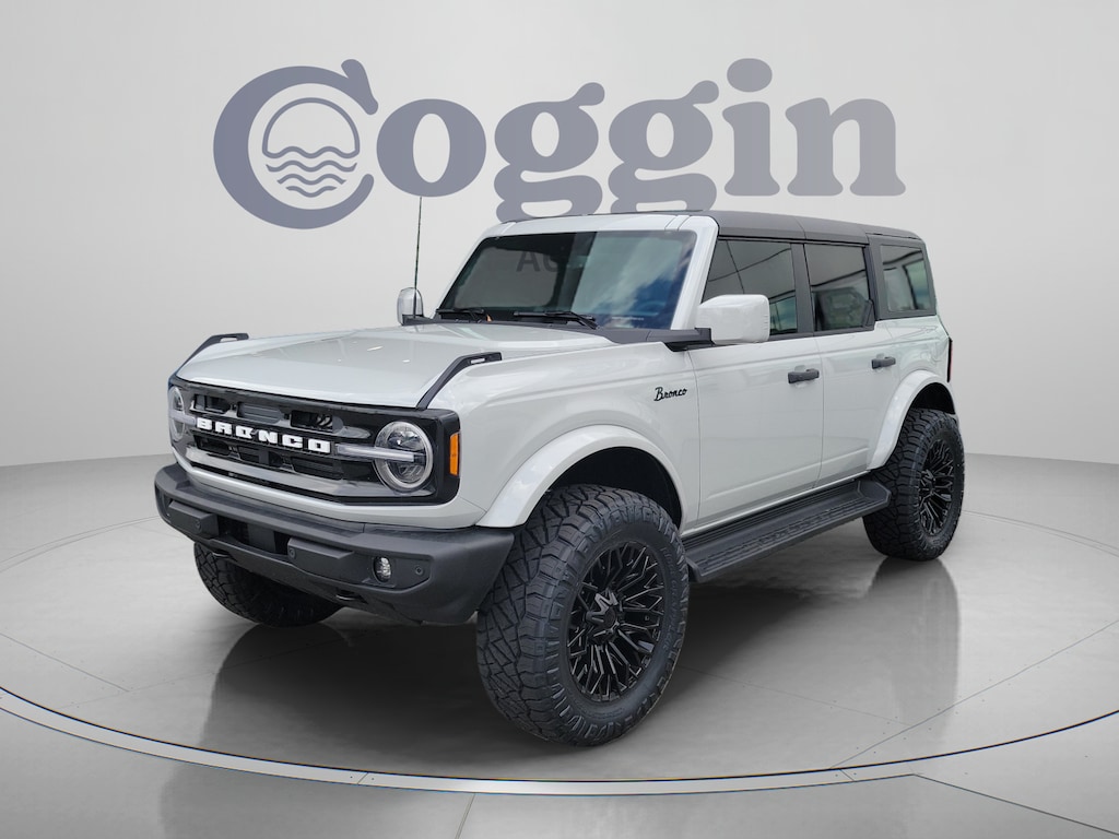 New 2026 Ford Bronco Outer Banks SUV