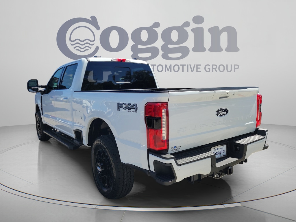 New 2027 Ford F-250 XLT Truck Crew Cab