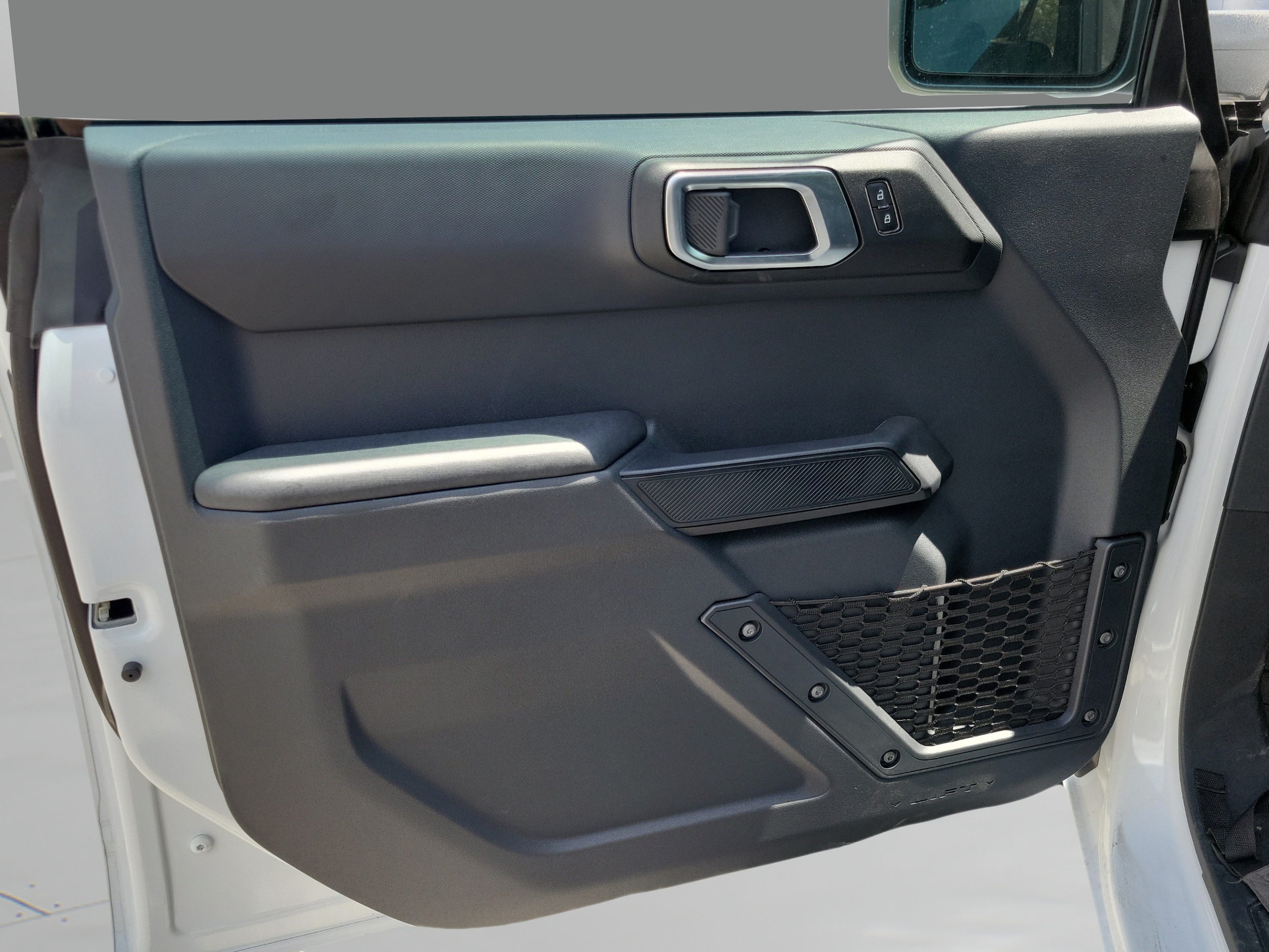2025 Ford Bronco 4-Door Base - Photo 15