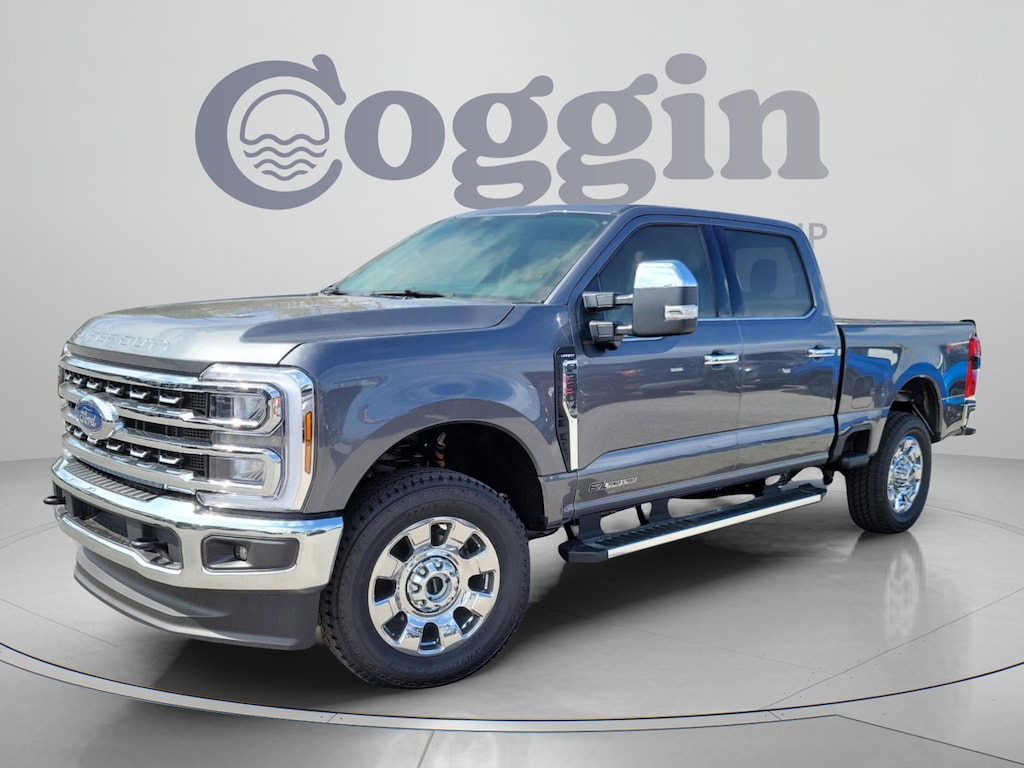 New 2026 Ford F-350 LARIAT Truck Crew Cab